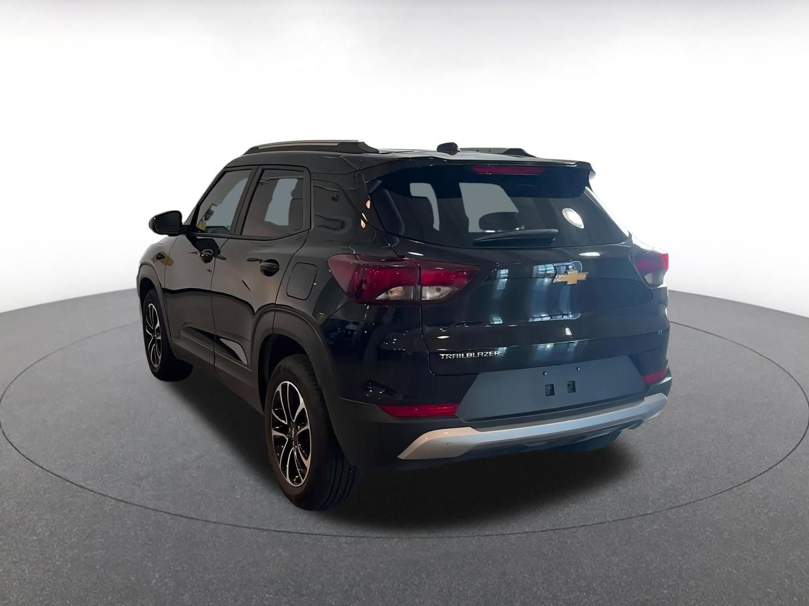 Thumbnail: 2025 Chevrolet TrailBlazer - 11