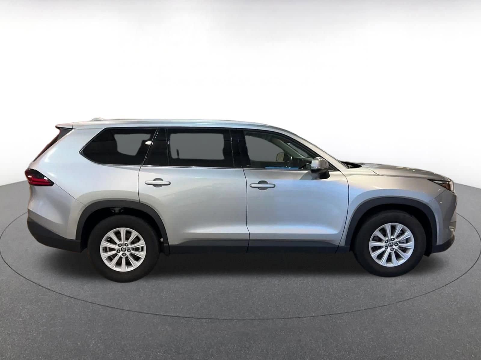 Thumbnail: 2025 Toyota Grand Highlander - 16