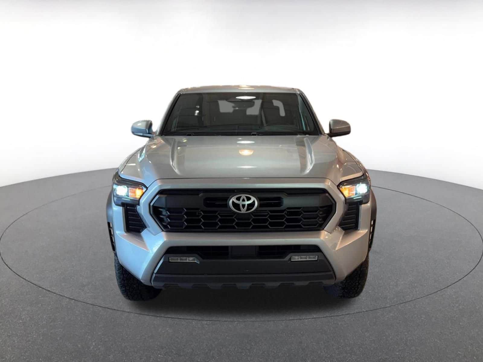 Thumbnail: 2025 Toyota Tacoma - 4