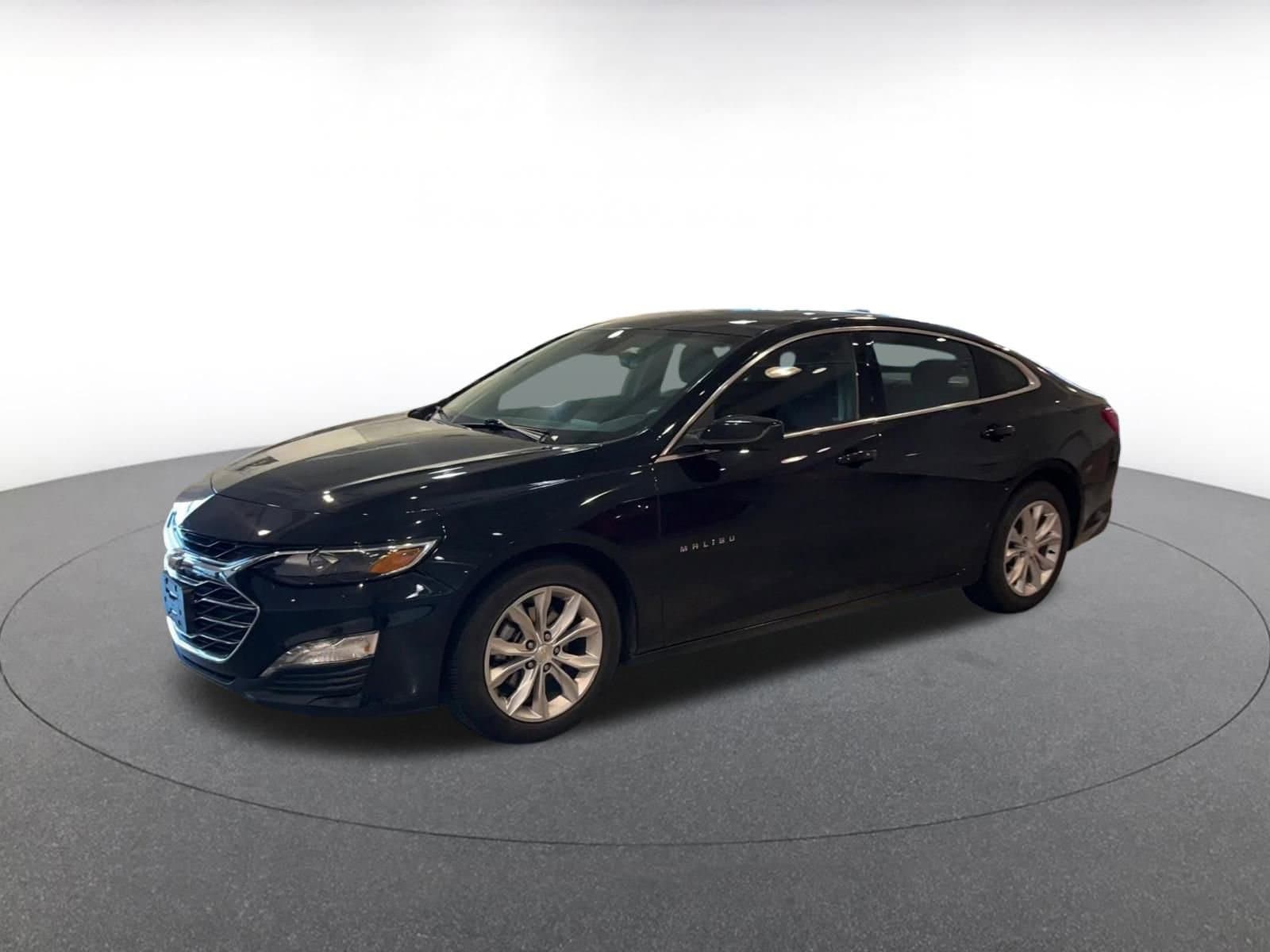 Thumbnail: 2023 Chevrolet Malibu - 8