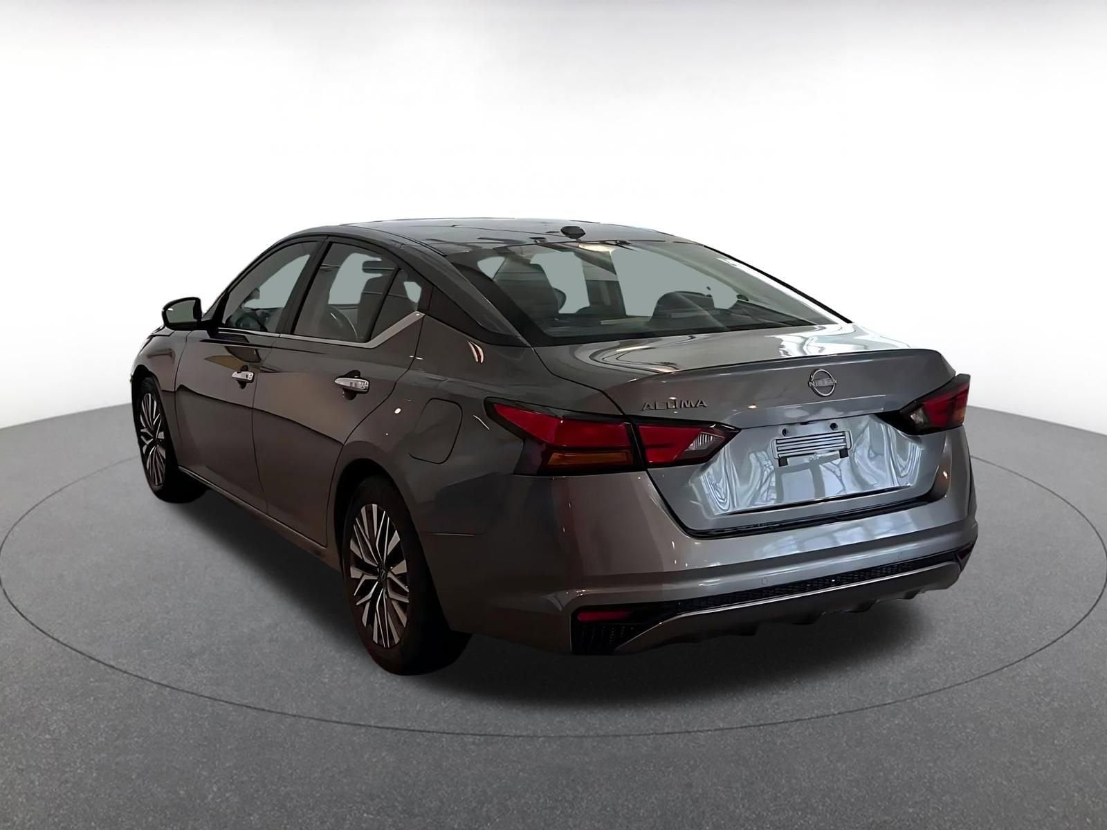 Thumbnail: 2025 Nissan Altima - 11