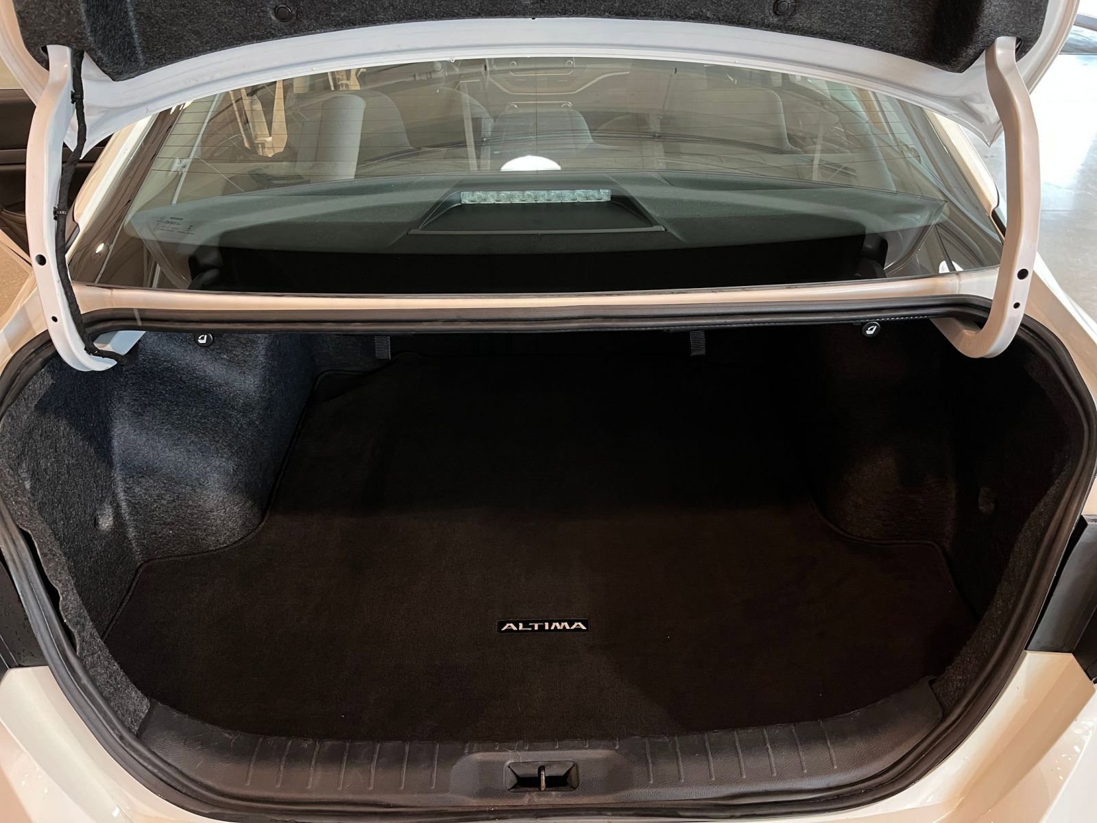 Thumbnail: 2025 Nissan Altima - 30