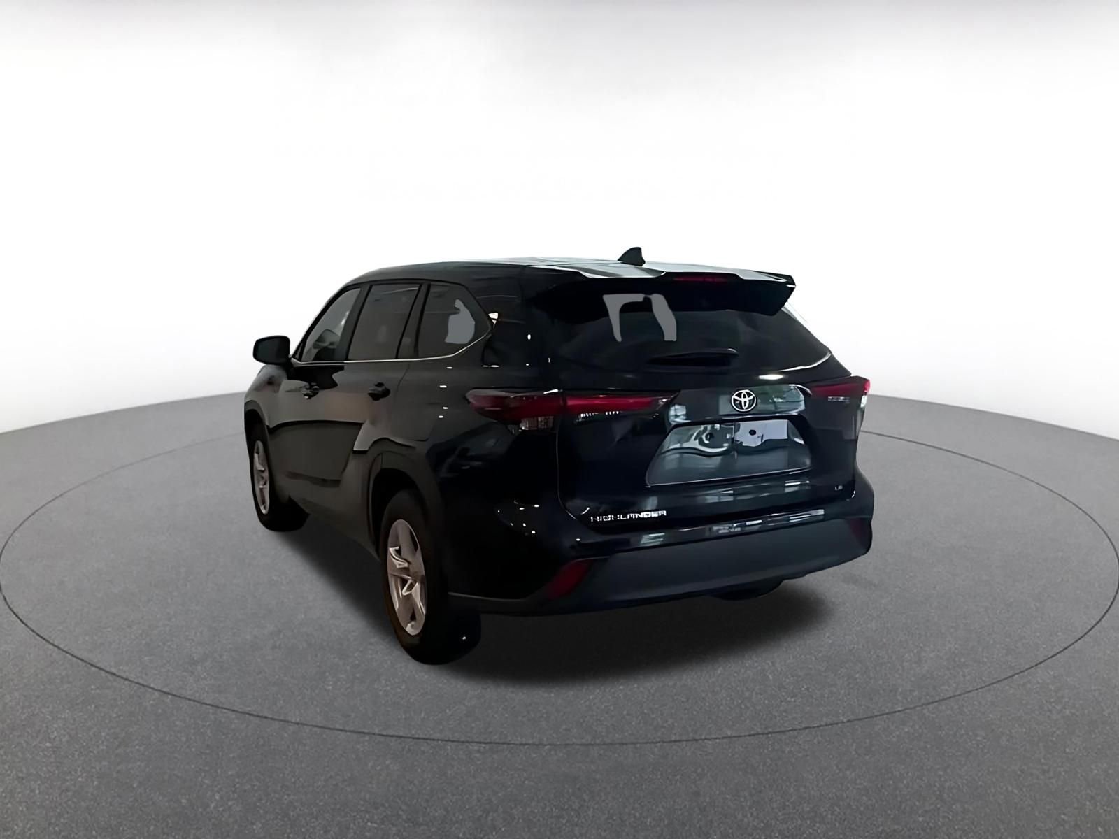Thumbnail: 2025 Toyota Highlander - 10