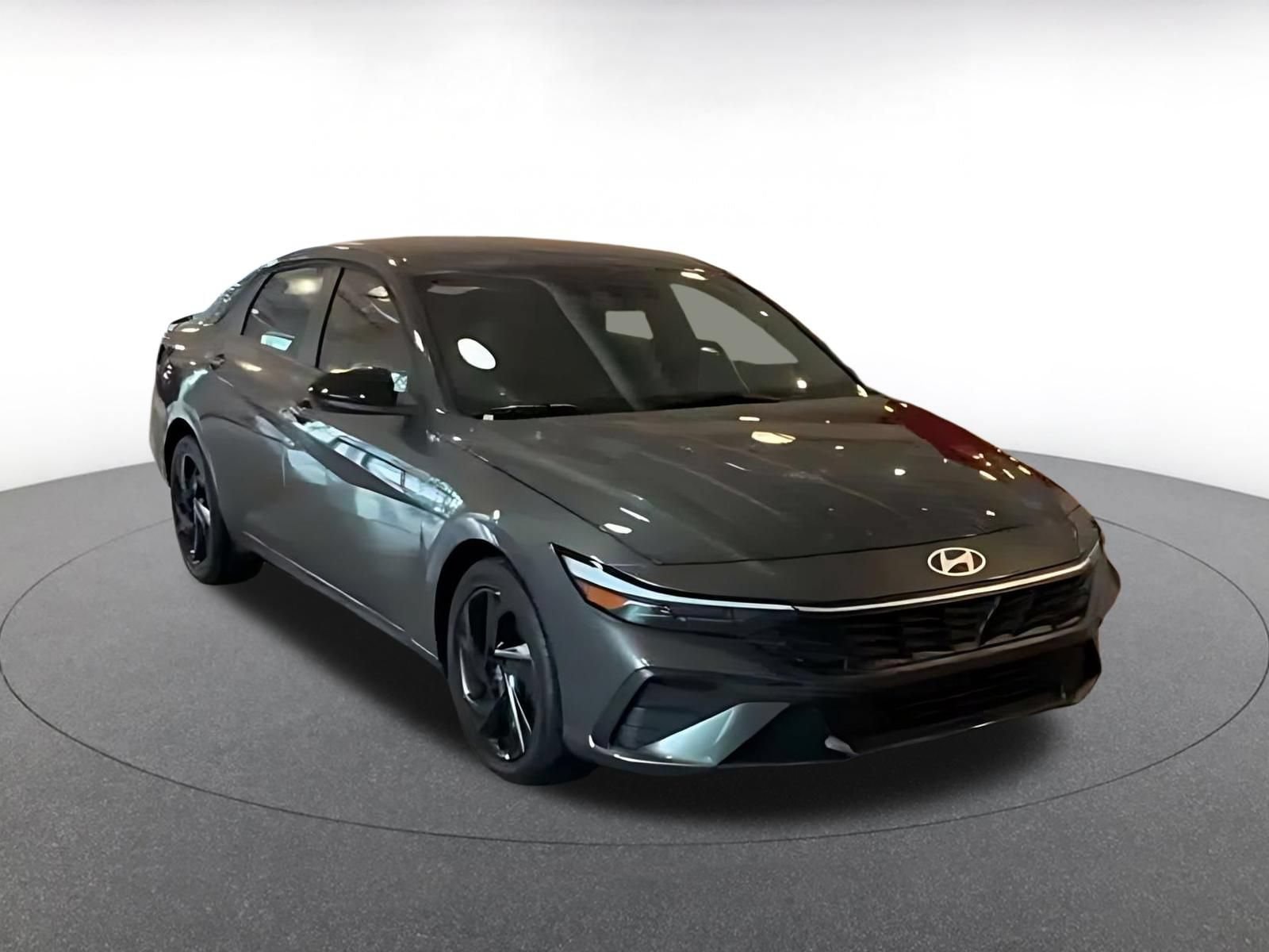 Thumbnail: 2026 Hyundai Elantra - 3