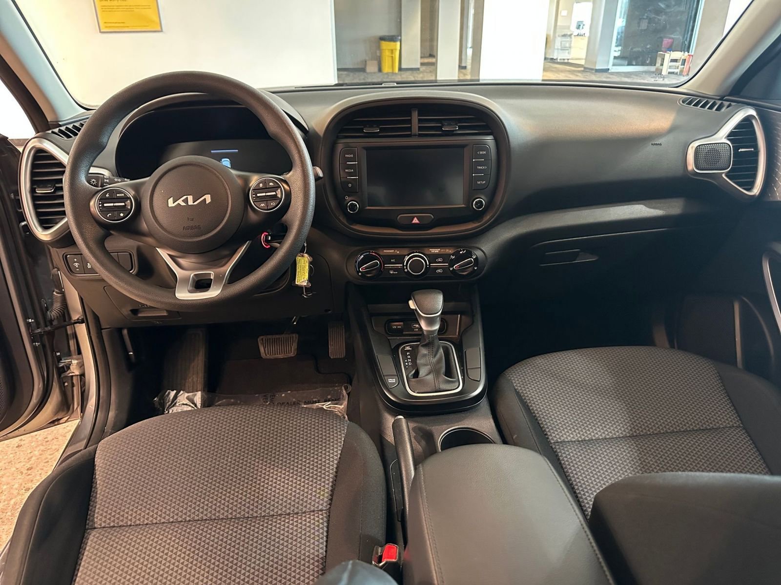 Thumbnail: 2025 Kia Soul - 32