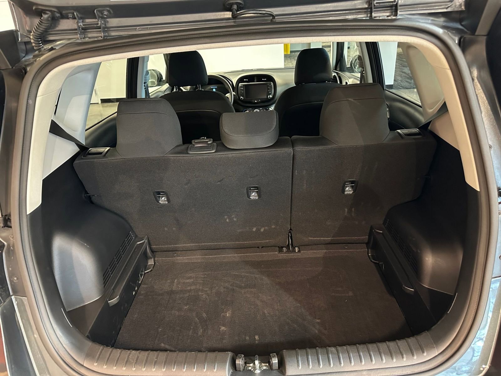 Thumbnail: 2025 Kia Soul - 31