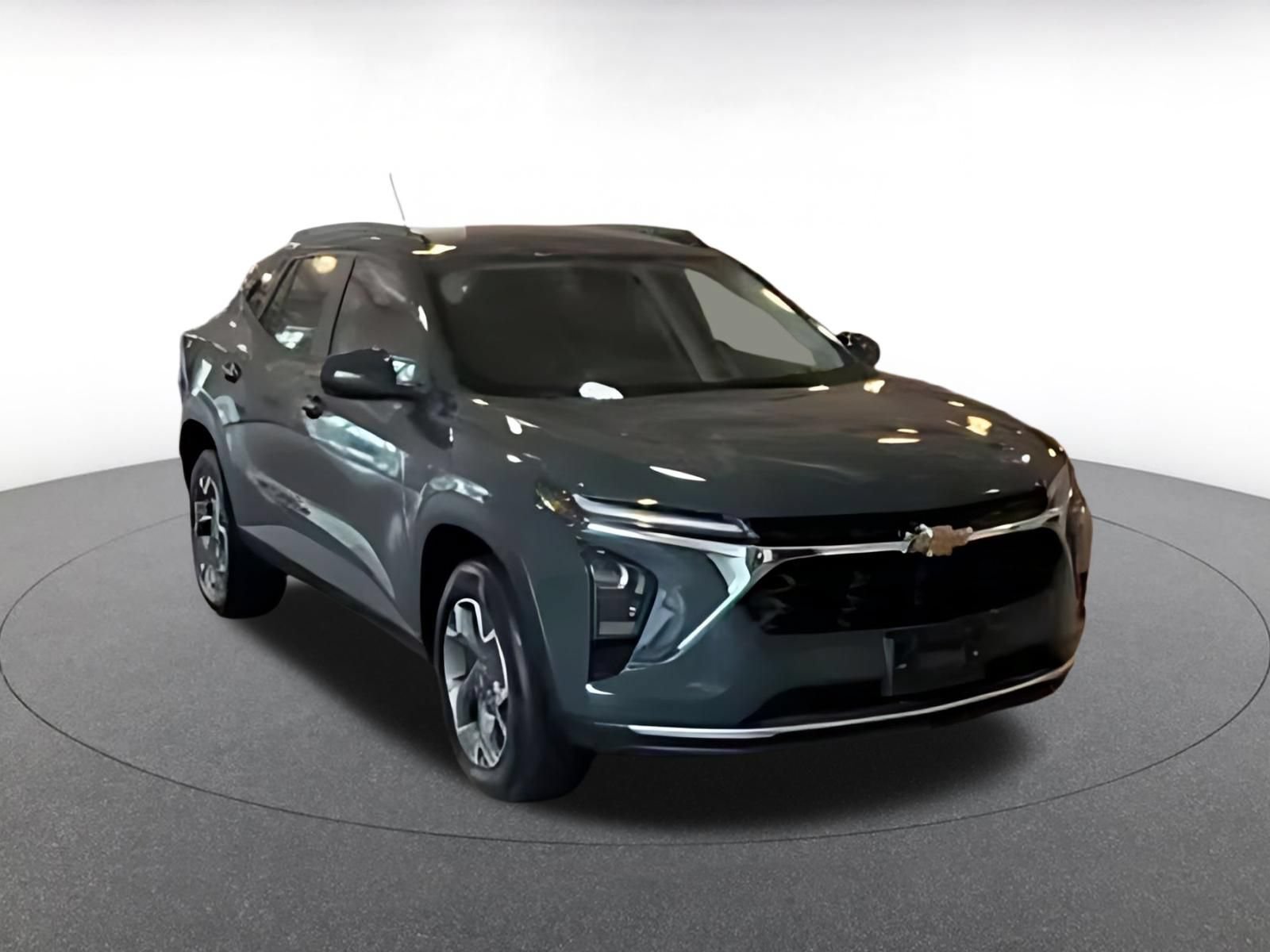 Thumbnail: 2025 Chevrolet Trax - 15