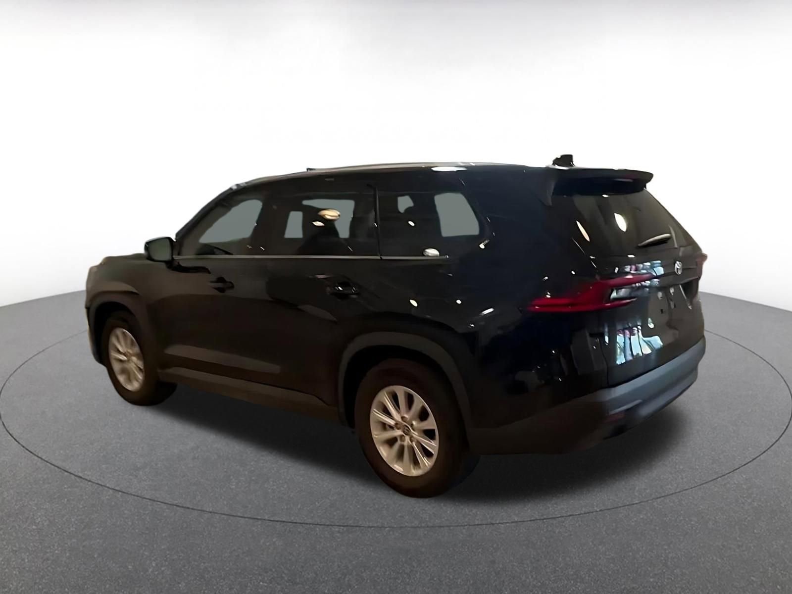 Thumbnail: 2025 Toyota Grand Highlander - 9
