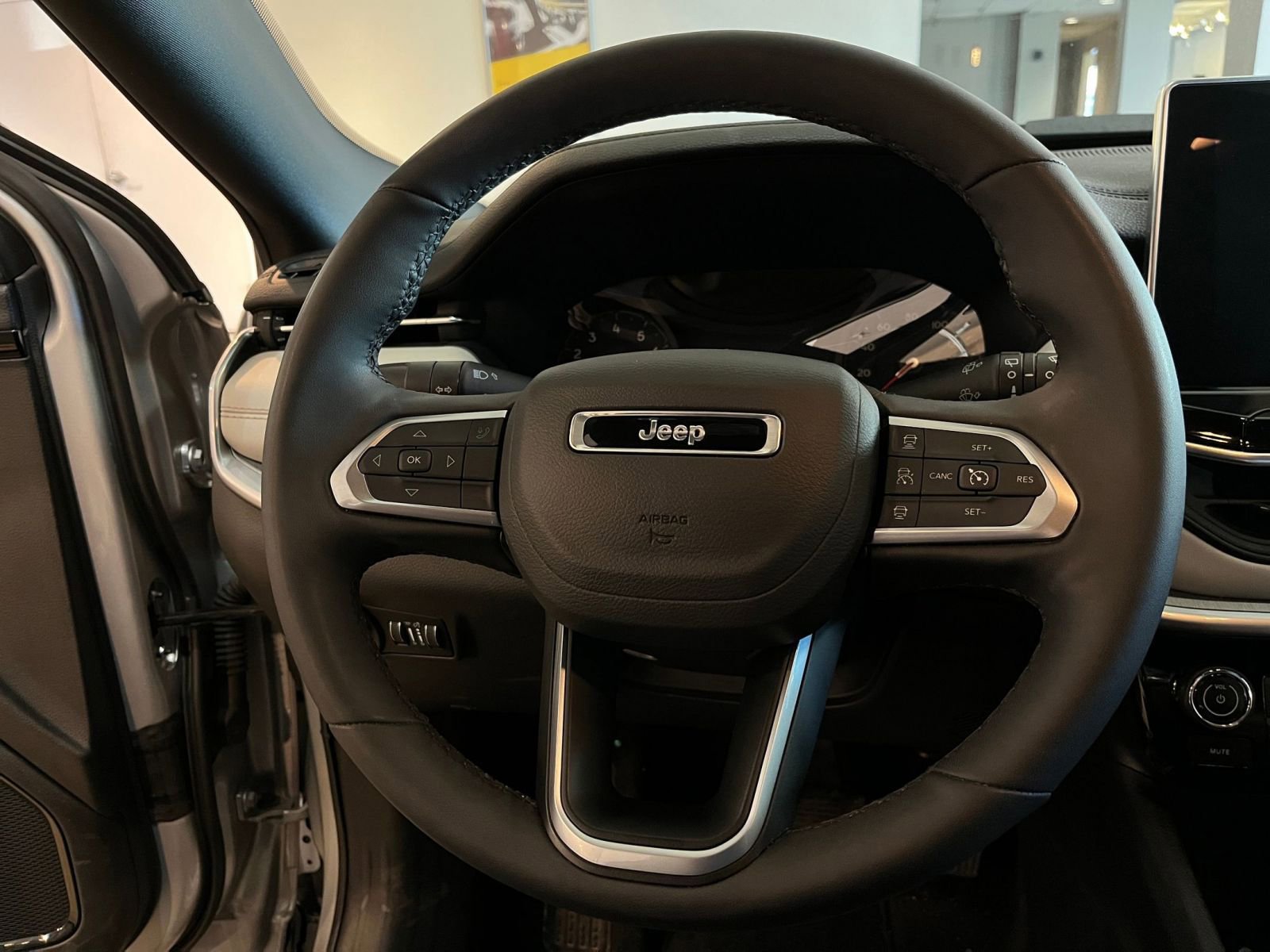 Thumbnail: 2025 Jeep Compass - 28