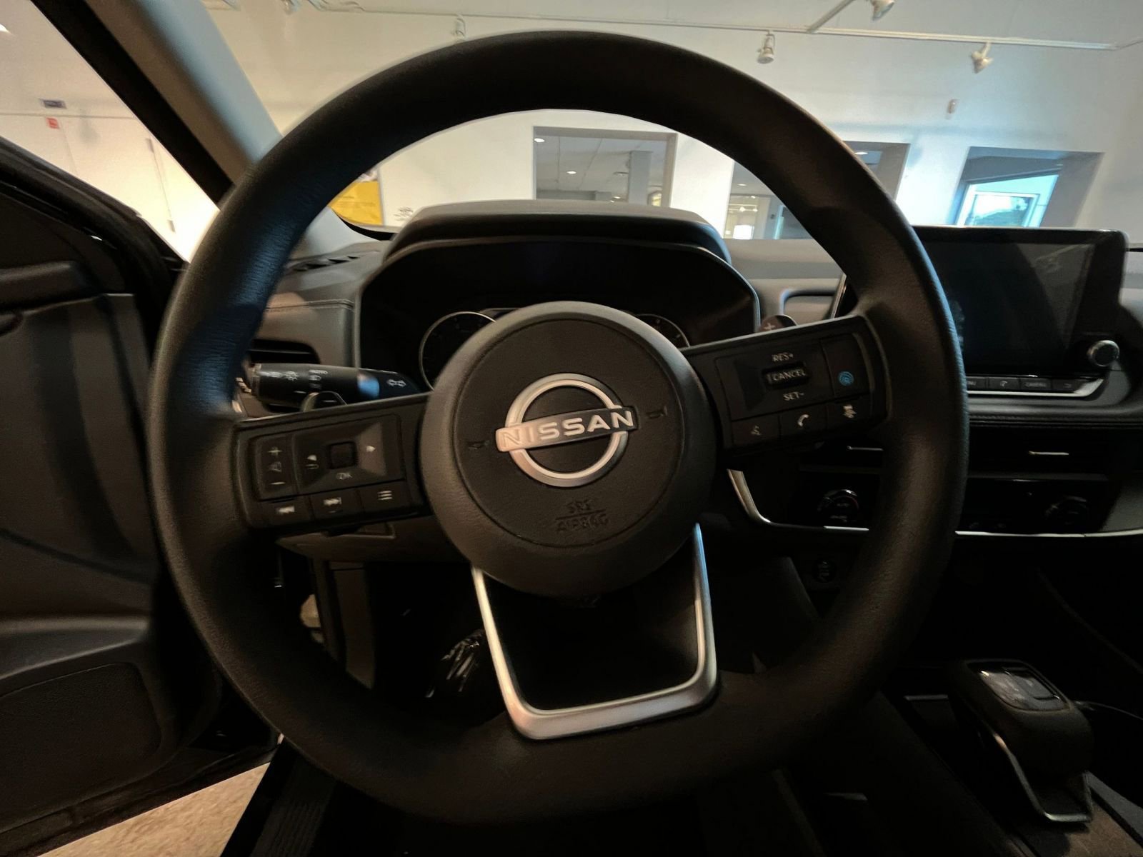 Thumbnail: 2024 Nissan Rogue - 28