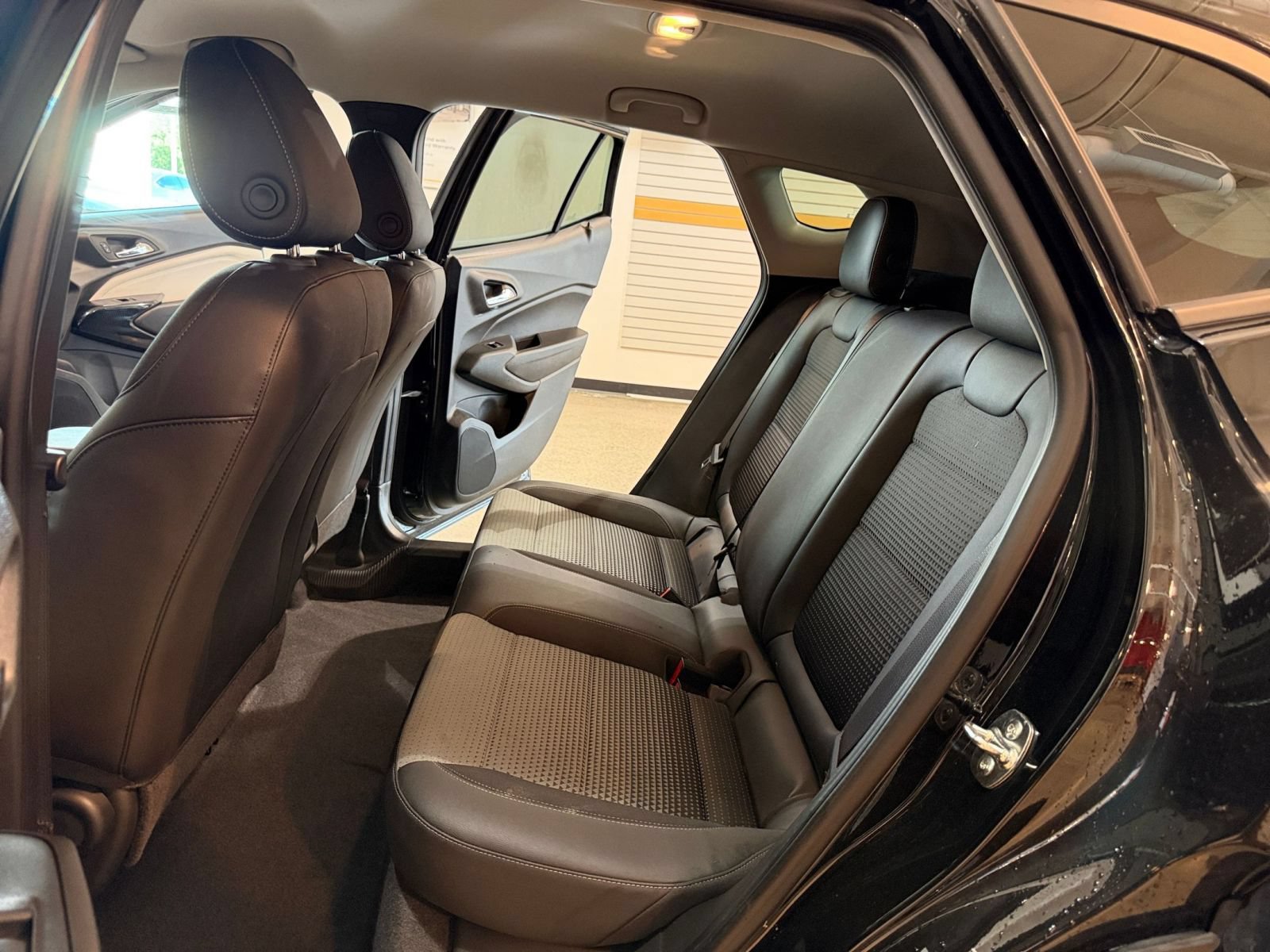 Thumbnail: 2025 Chevrolet Trax - 24