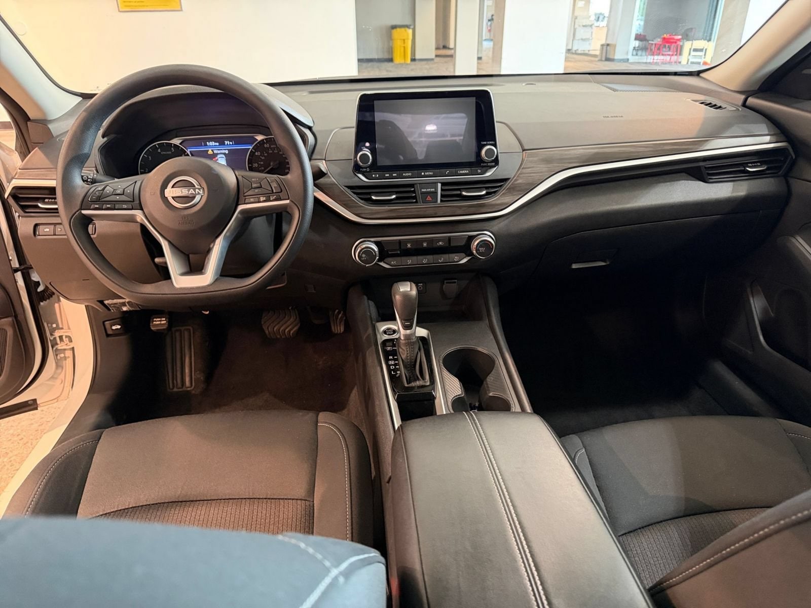 Thumbnail: 2025 Nissan Altima - 27