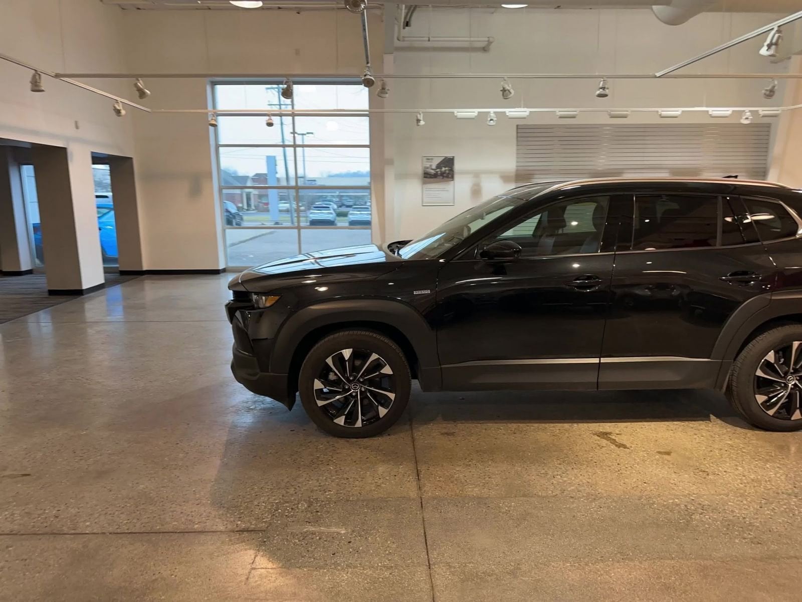 Thumbnail: 2025 Mazda CX-50 - 16