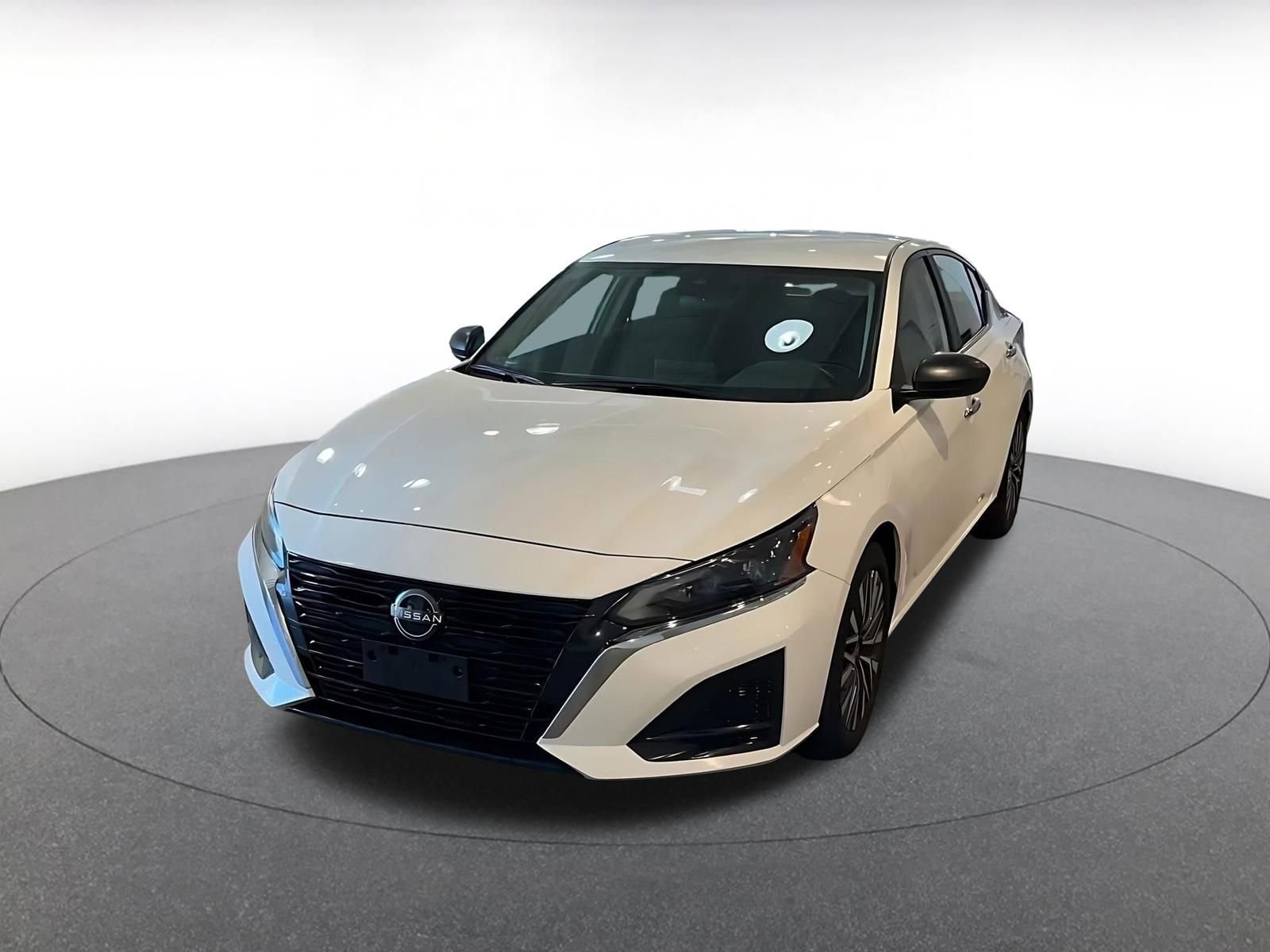 Thumbnail: 2025 Nissan Altima - 7