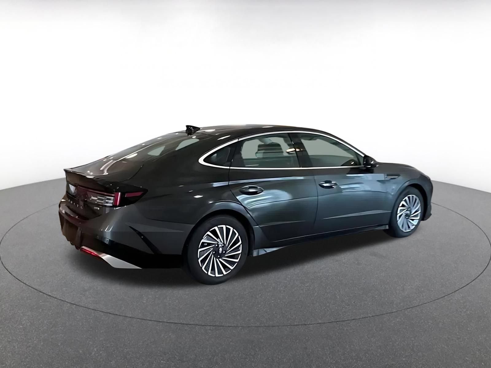 Thumbnail: 2025 Hyundai Sonata - 9