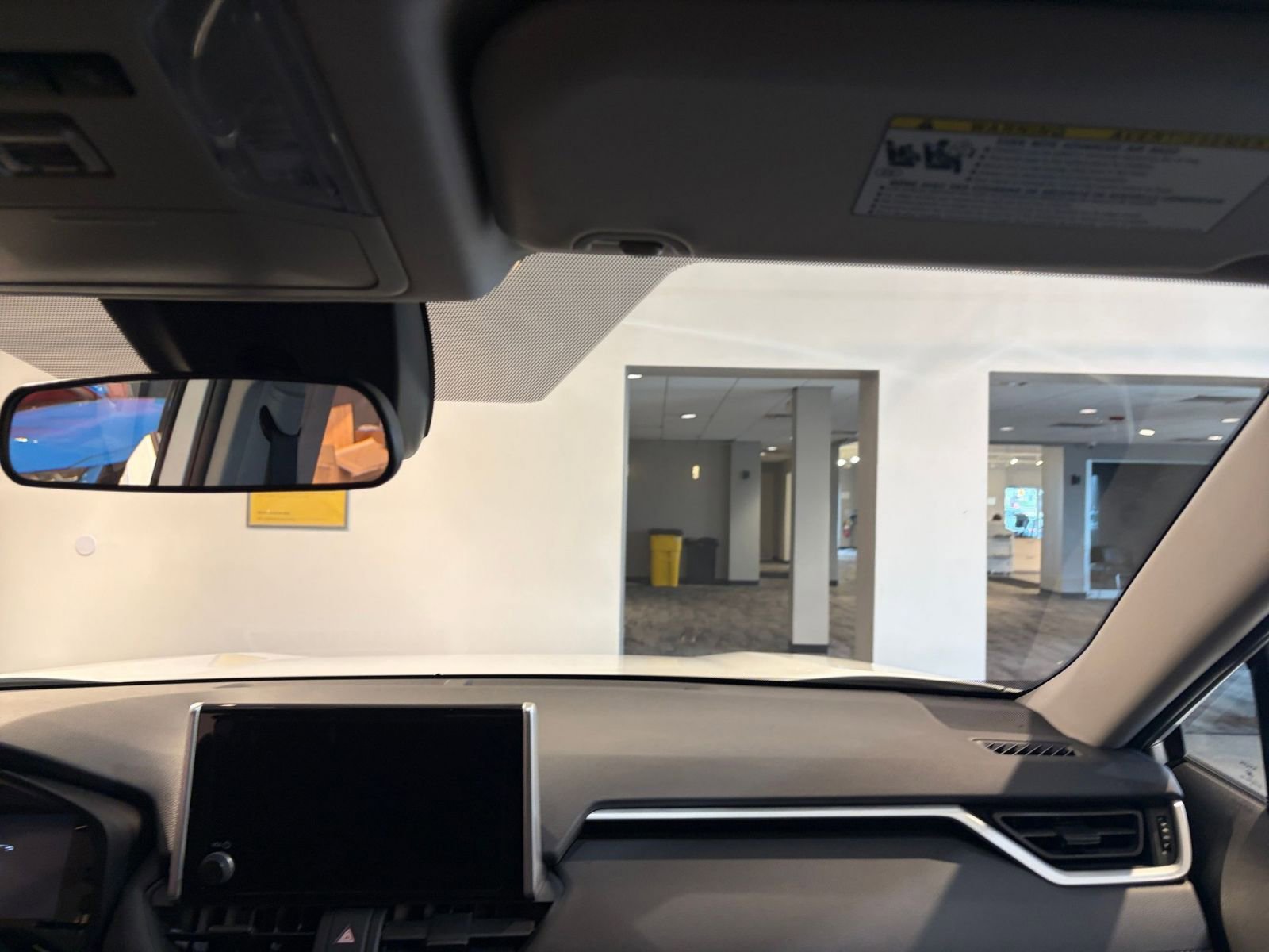 Thumbnail: 2025 Toyota RAV4 - 34