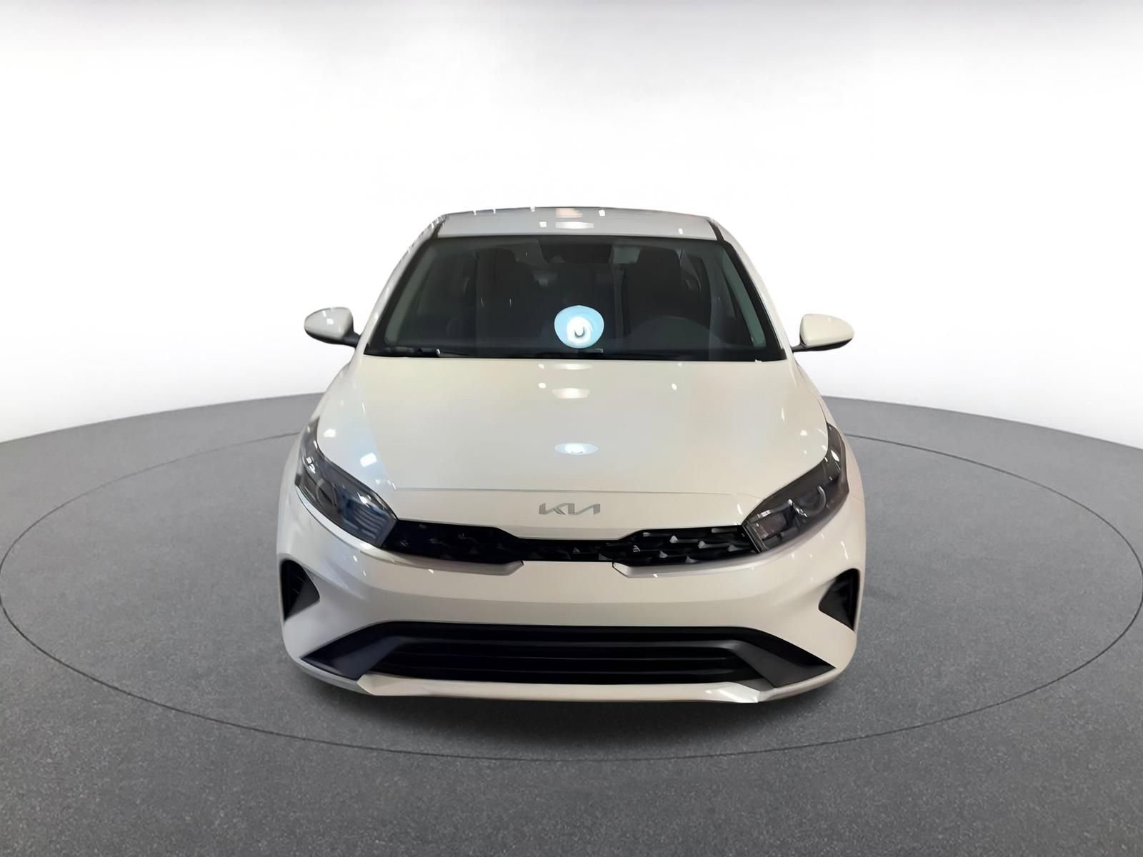 Thumbnail: 2024 Kia Forte - 4