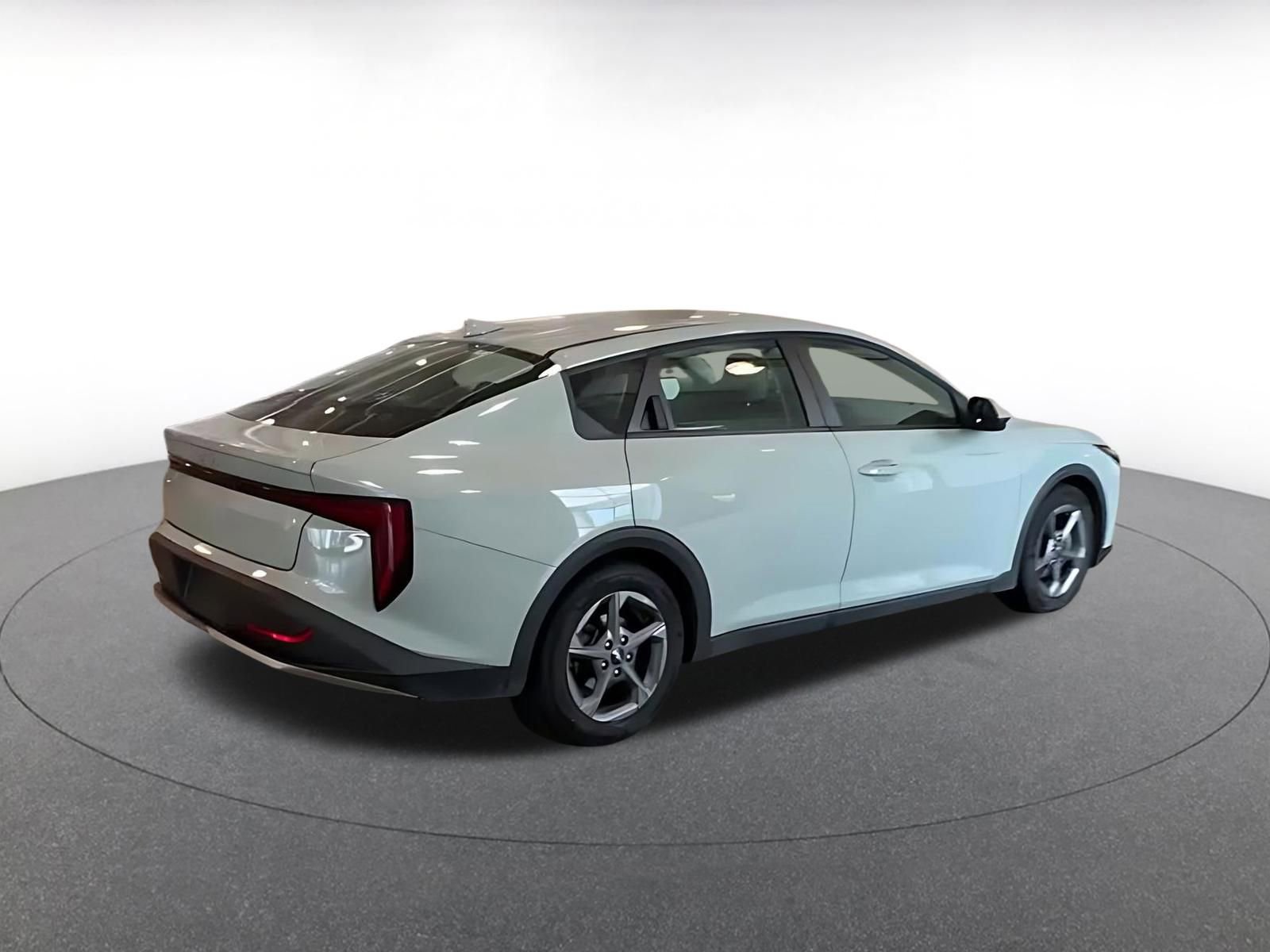 Thumbnail: 2025 Kia K4 - 10