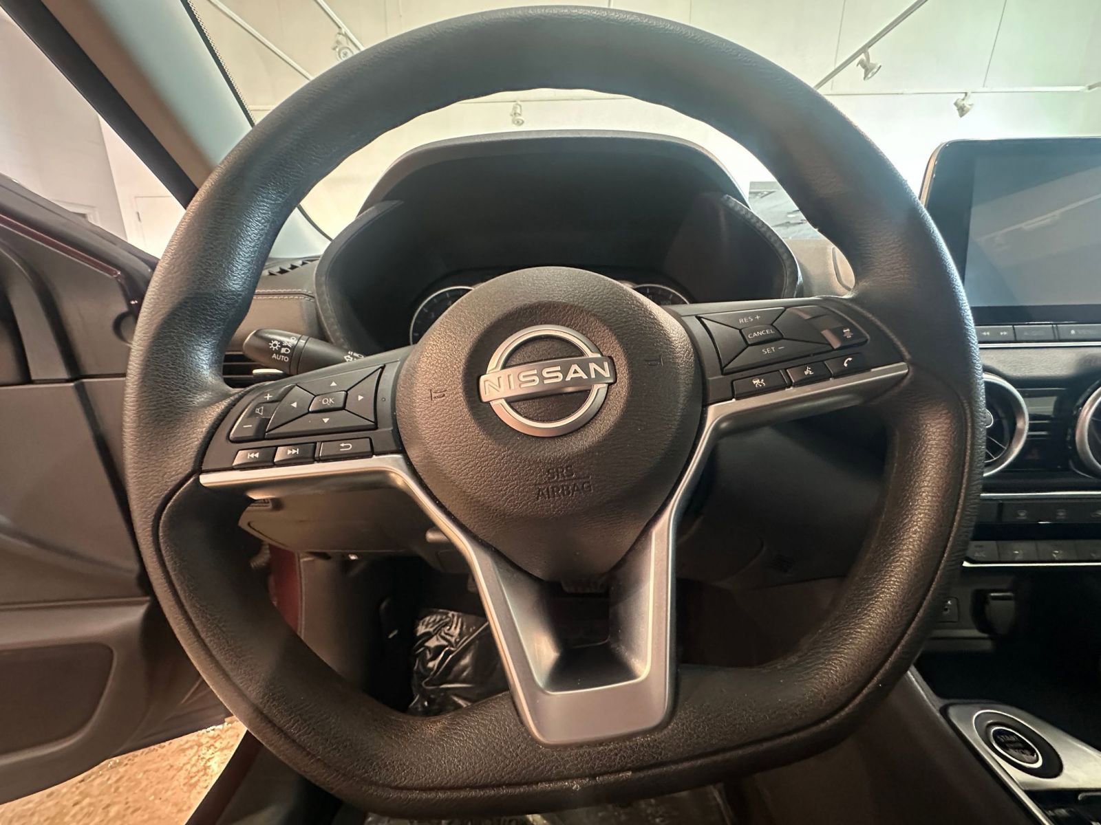 Thumbnail: 2024 Nissan Sentra - 27