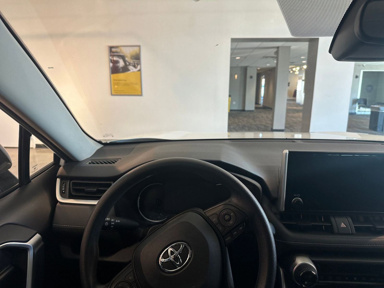 Thumbnail: 2025 Toyota RAV4 - 33