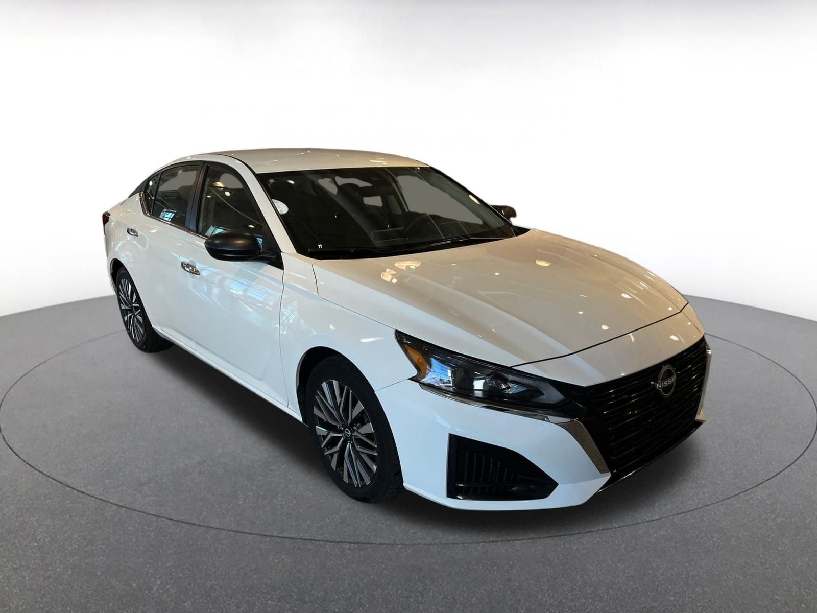 Thumbnail: 2025 Nissan Altima - 1