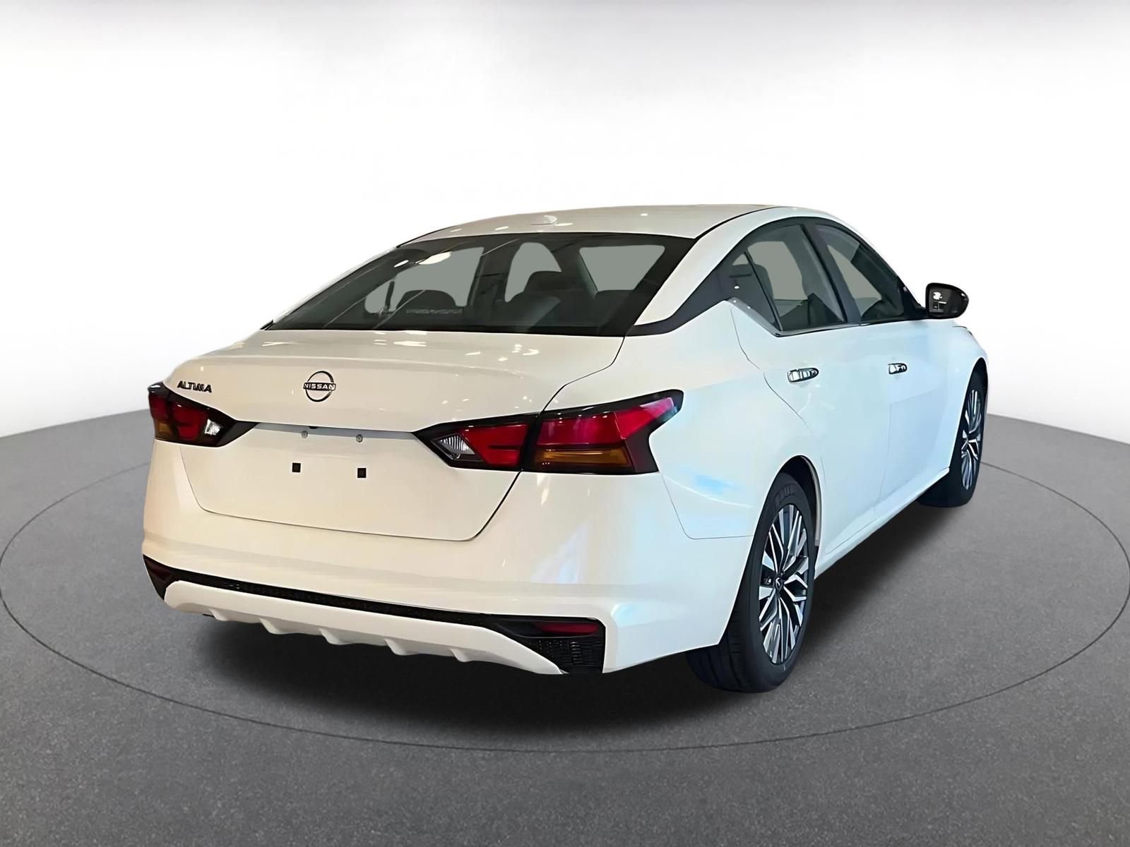 Thumbnail: 2025 Nissan Altima - 14