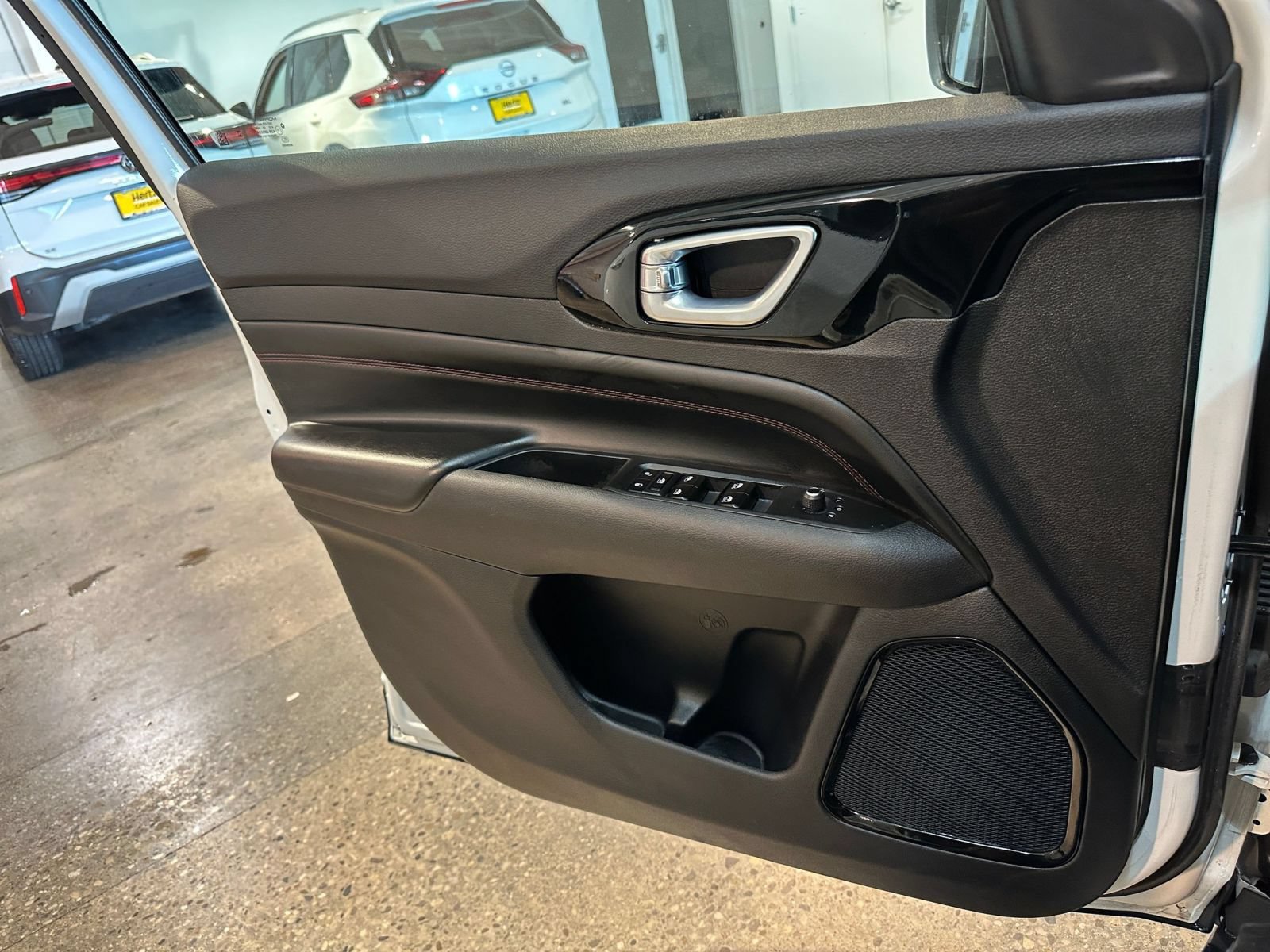 Thumbnail: 2025 Jeep Compass - 18