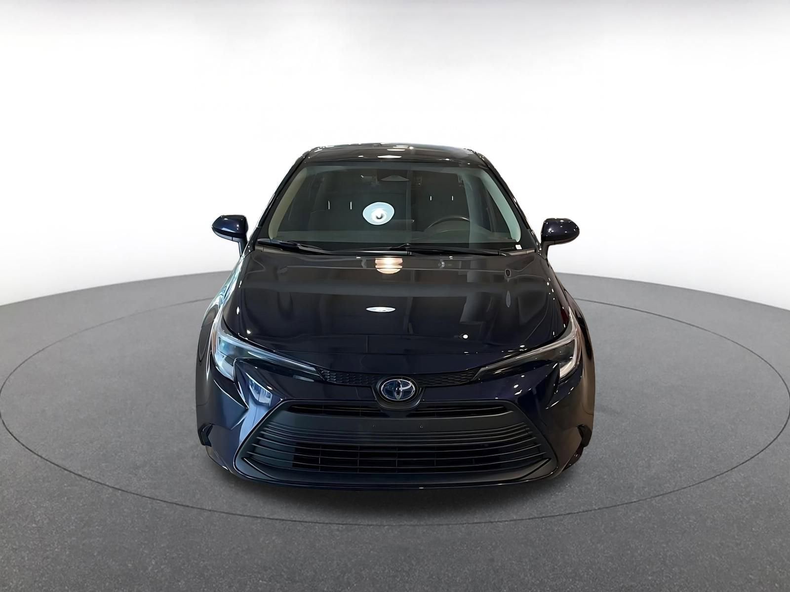 Thumbnail: 2025 Toyota Corolla - 4