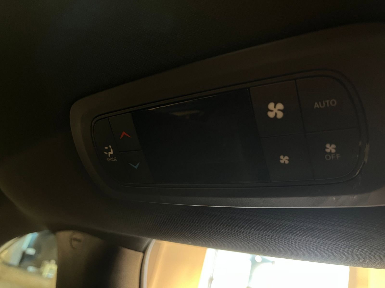 Thumbnail: 2025 Chrysler Pacifica - 24