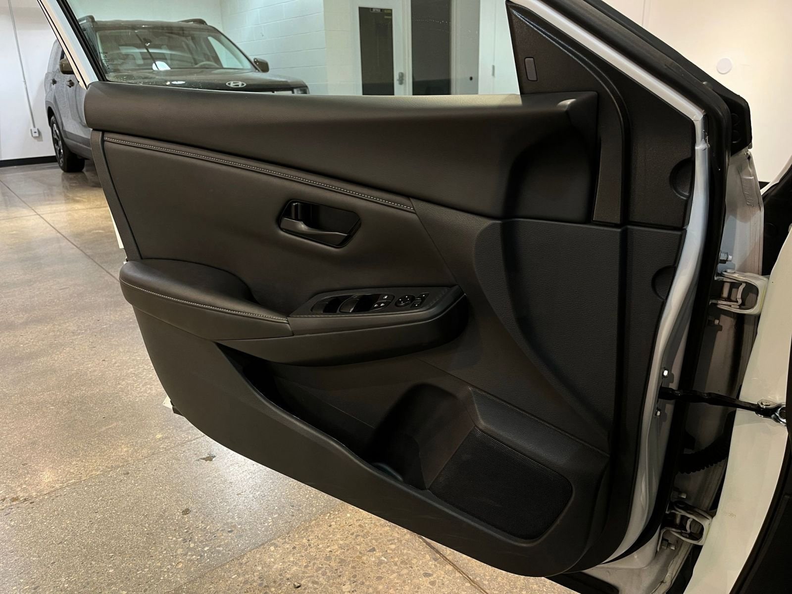 Thumbnail: 2025 Nissan Sentra - 20