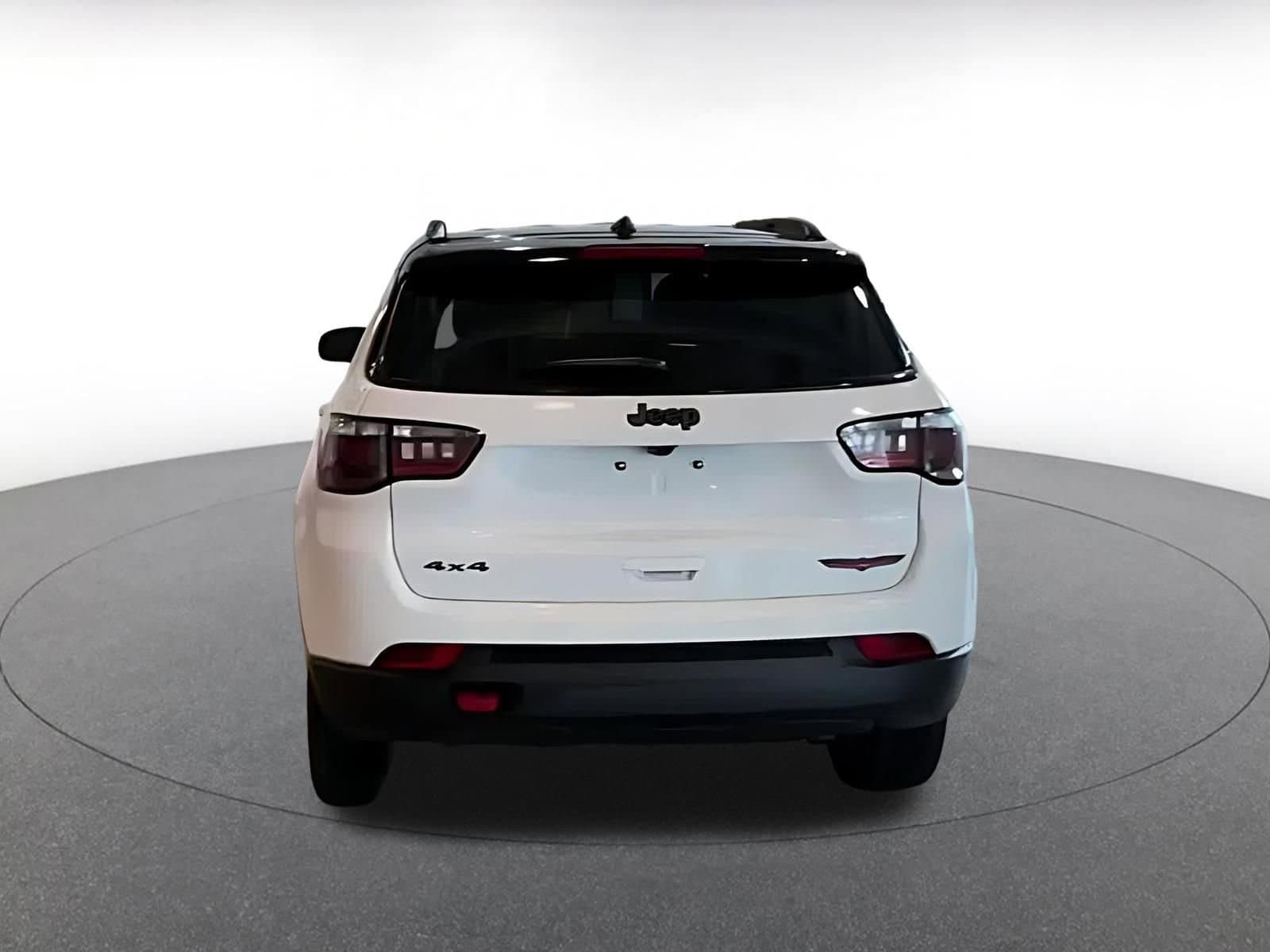 Thumbnail: 2025 Jeep Compass - 12