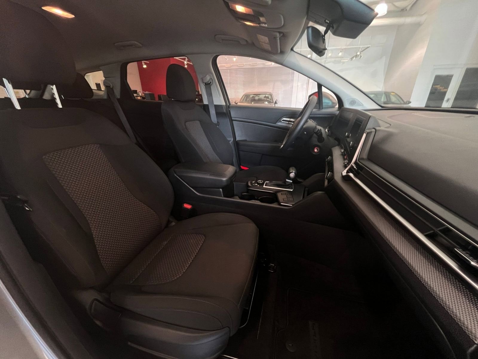 Thumbnail: 2024 Kia Sportage - 35