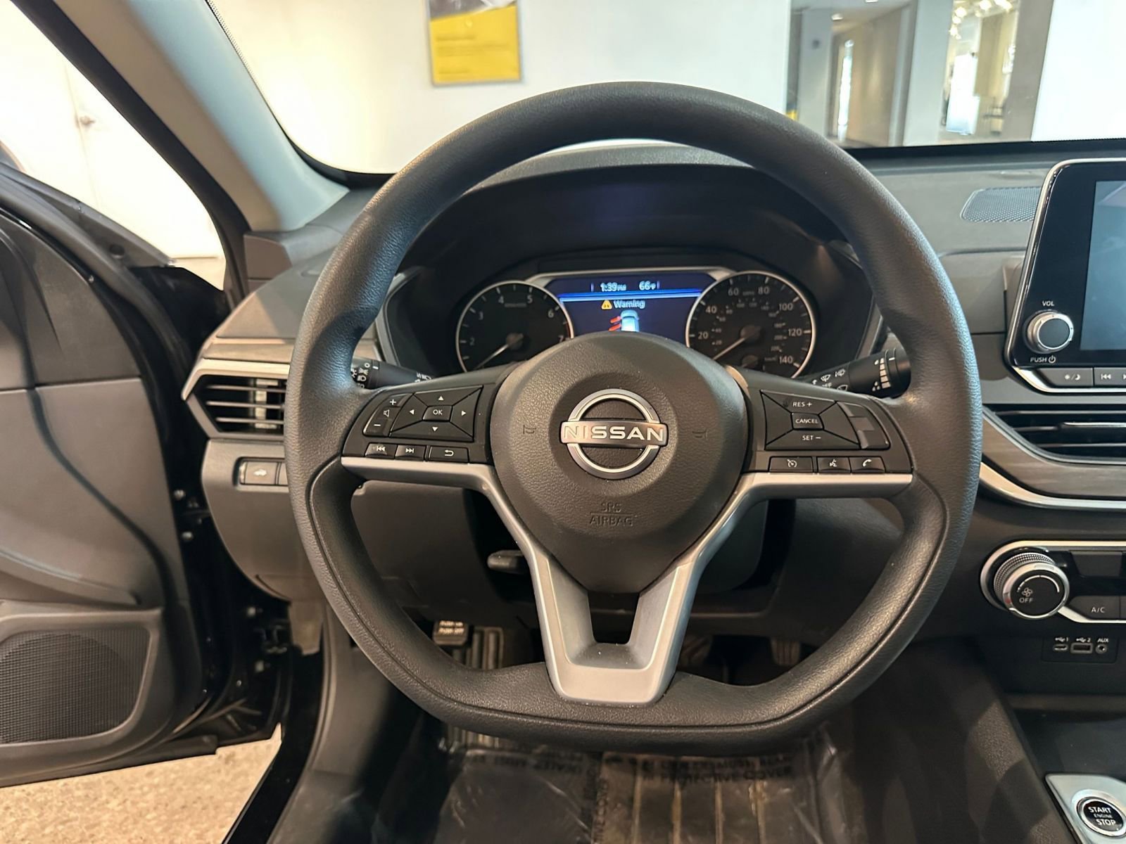 Thumbnail: 2025 Nissan Altima - 27