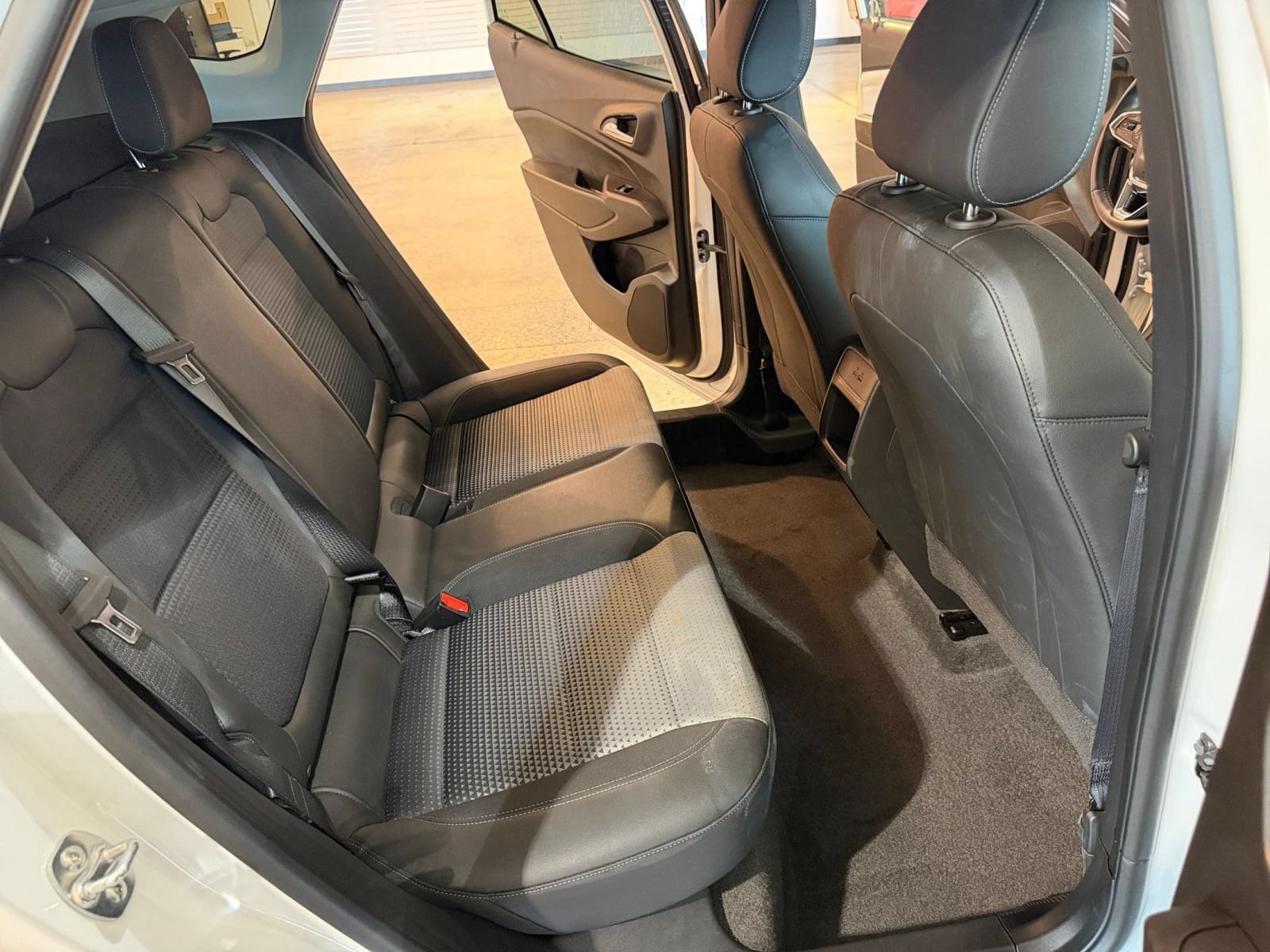 Thumbnail: 2025 Chevrolet Trax - 31