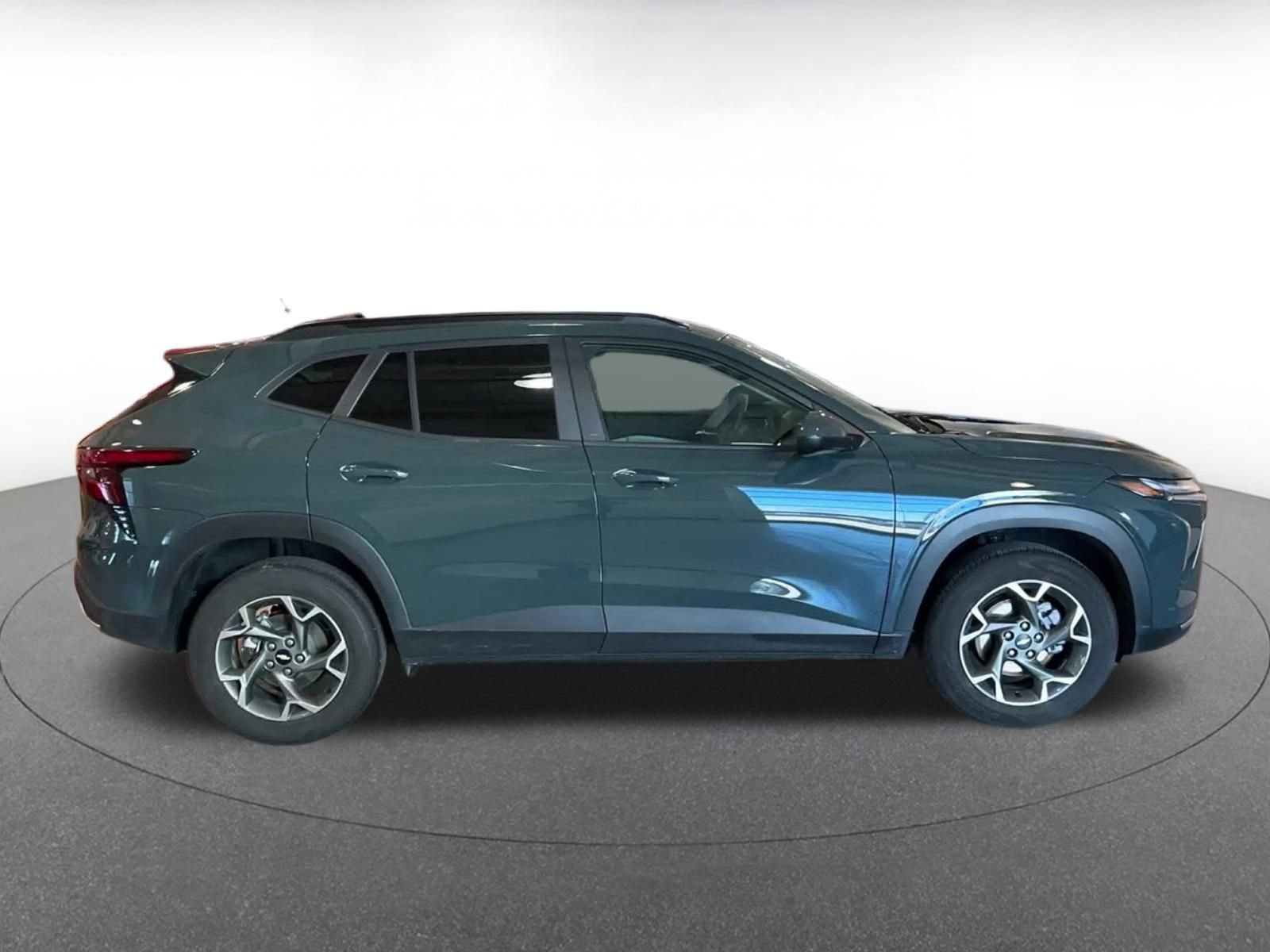 Thumbnail: 2025 Chevrolet Trax - 16