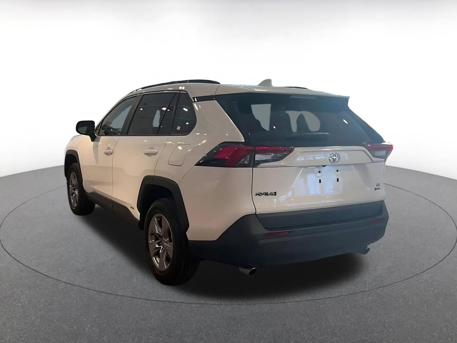 Thumbnail: 2025 Toyota RAV4 - 11