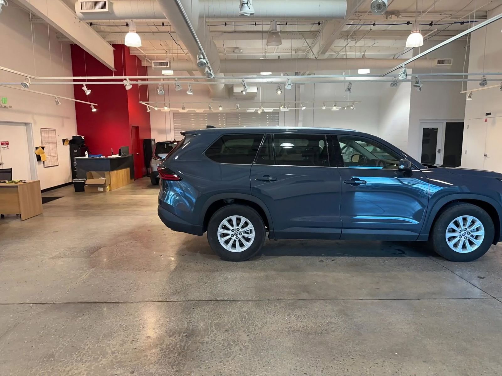 Thumbnail: 2025 Toyota Grand Highlander - 15