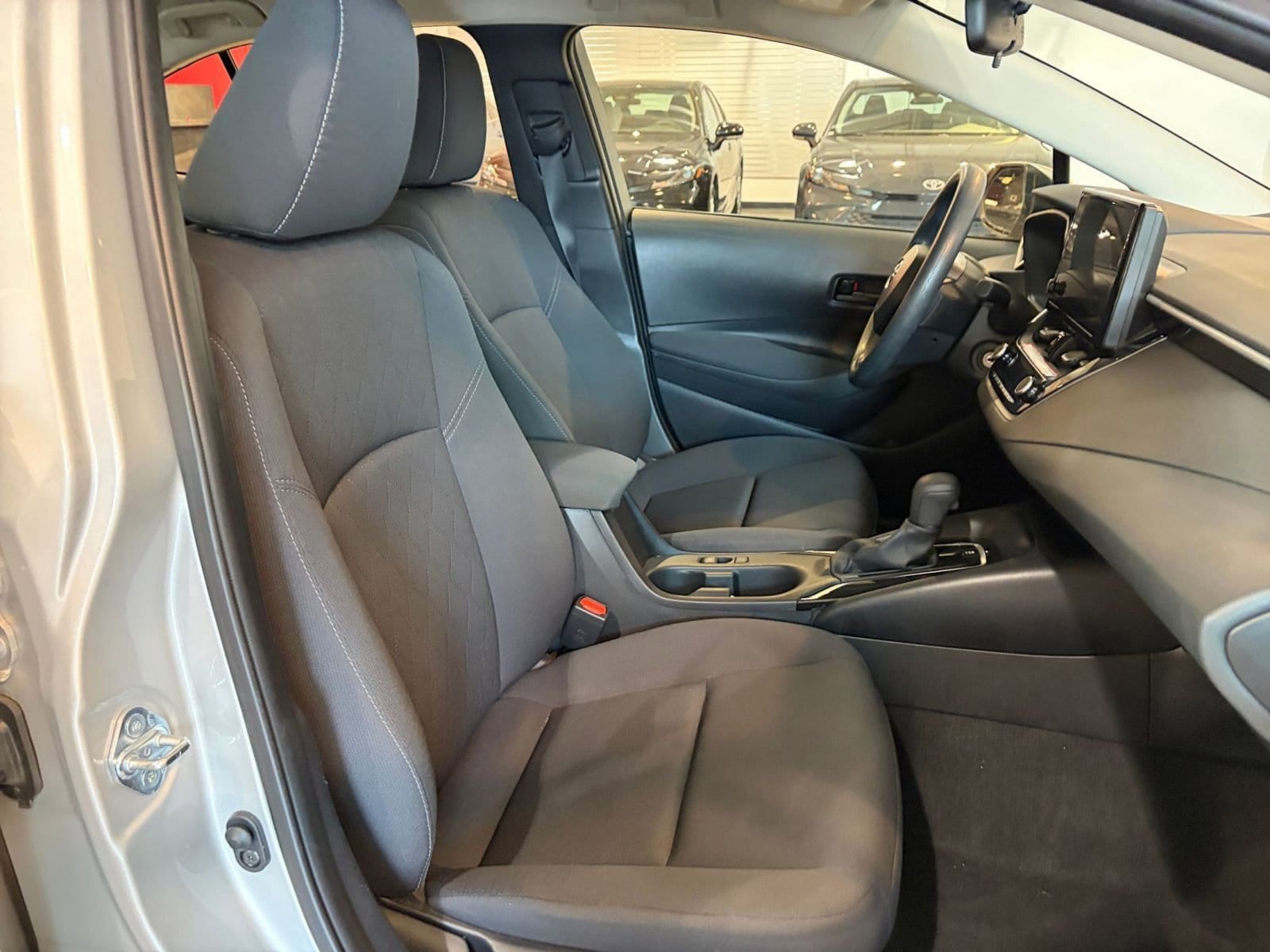 Thumbnail: 2025 Toyota Corolla - 35