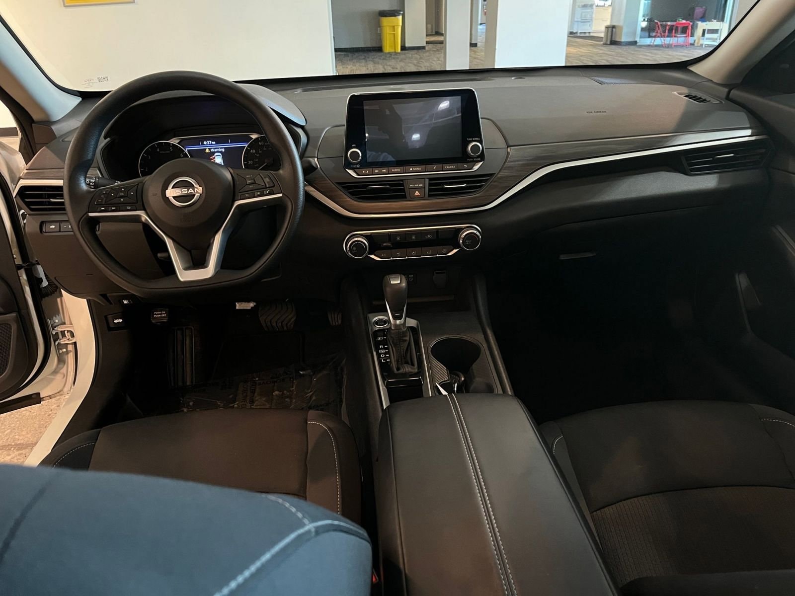Thumbnail: 2025 Nissan Altima - 32