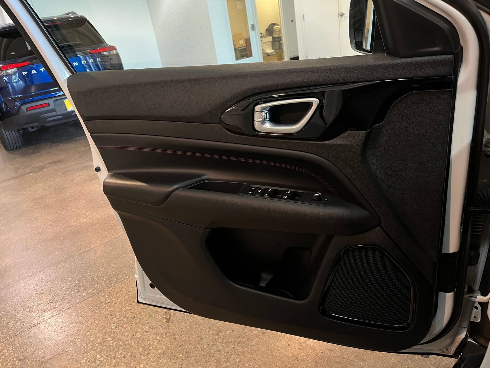 Thumbnail: 2025 Jeep Compass - 18