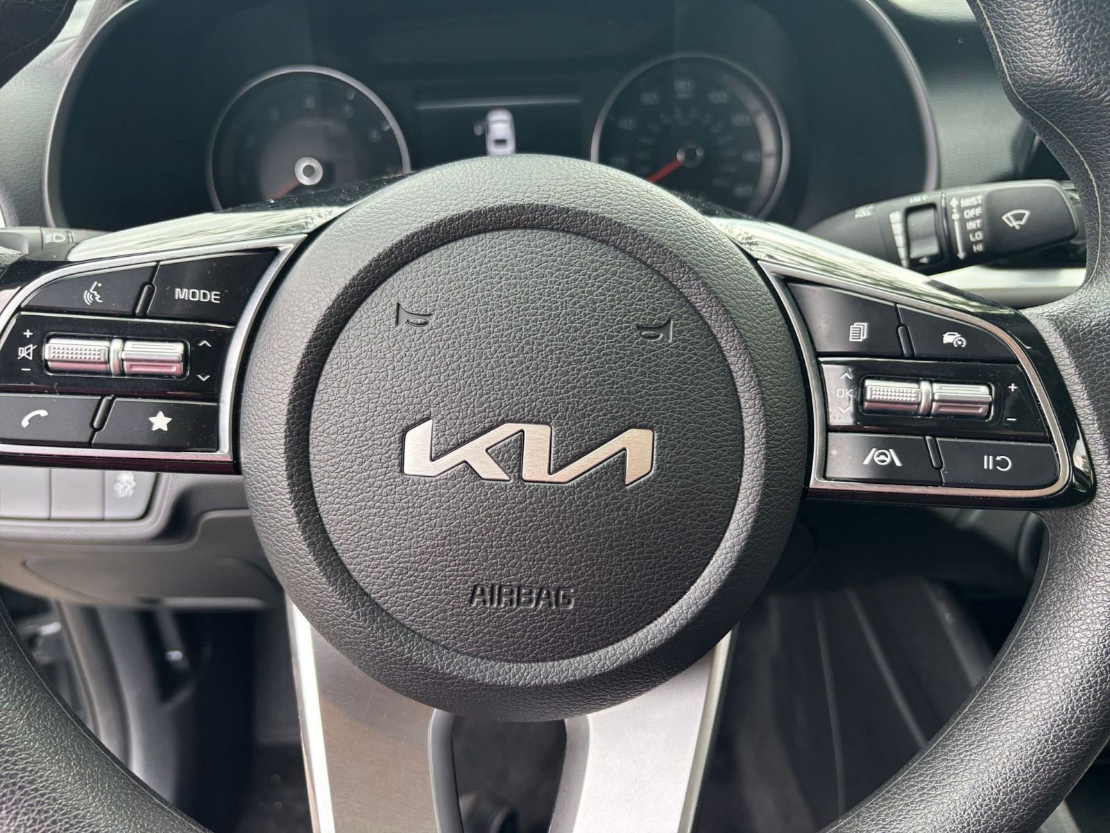 Thumbnail: 2024 Kia Forte - 28