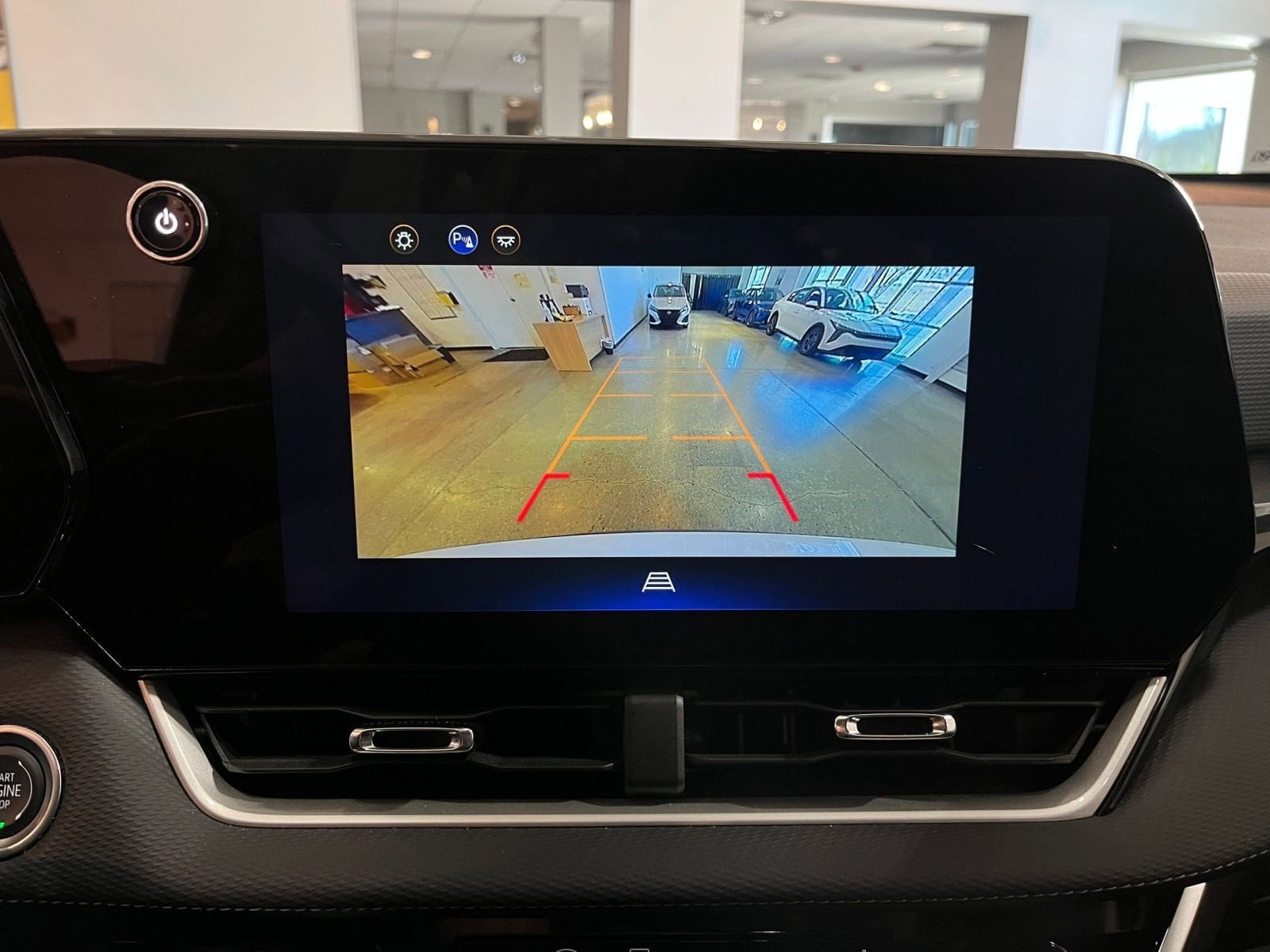 Thumbnail: 2025 Chevrolet Equinox - 24