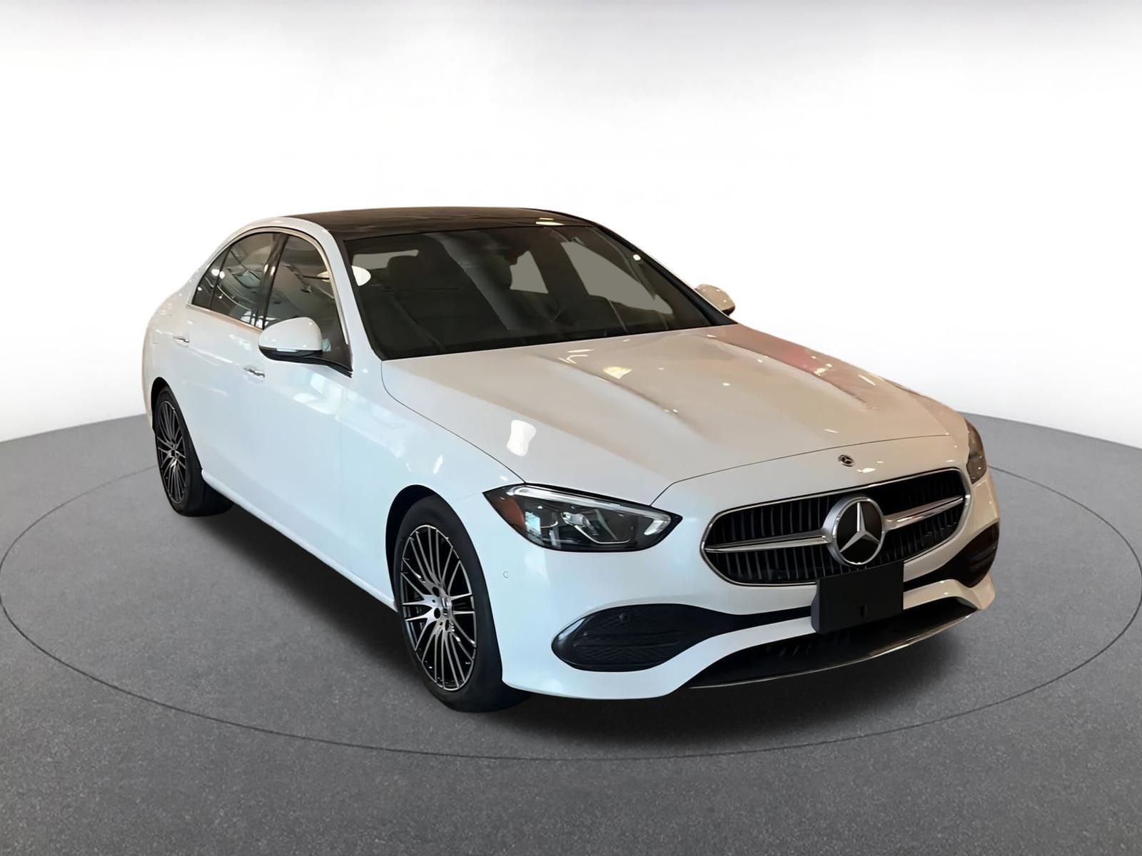 Thumbnail: 2024 Mercedes-Benz C-Class - 3