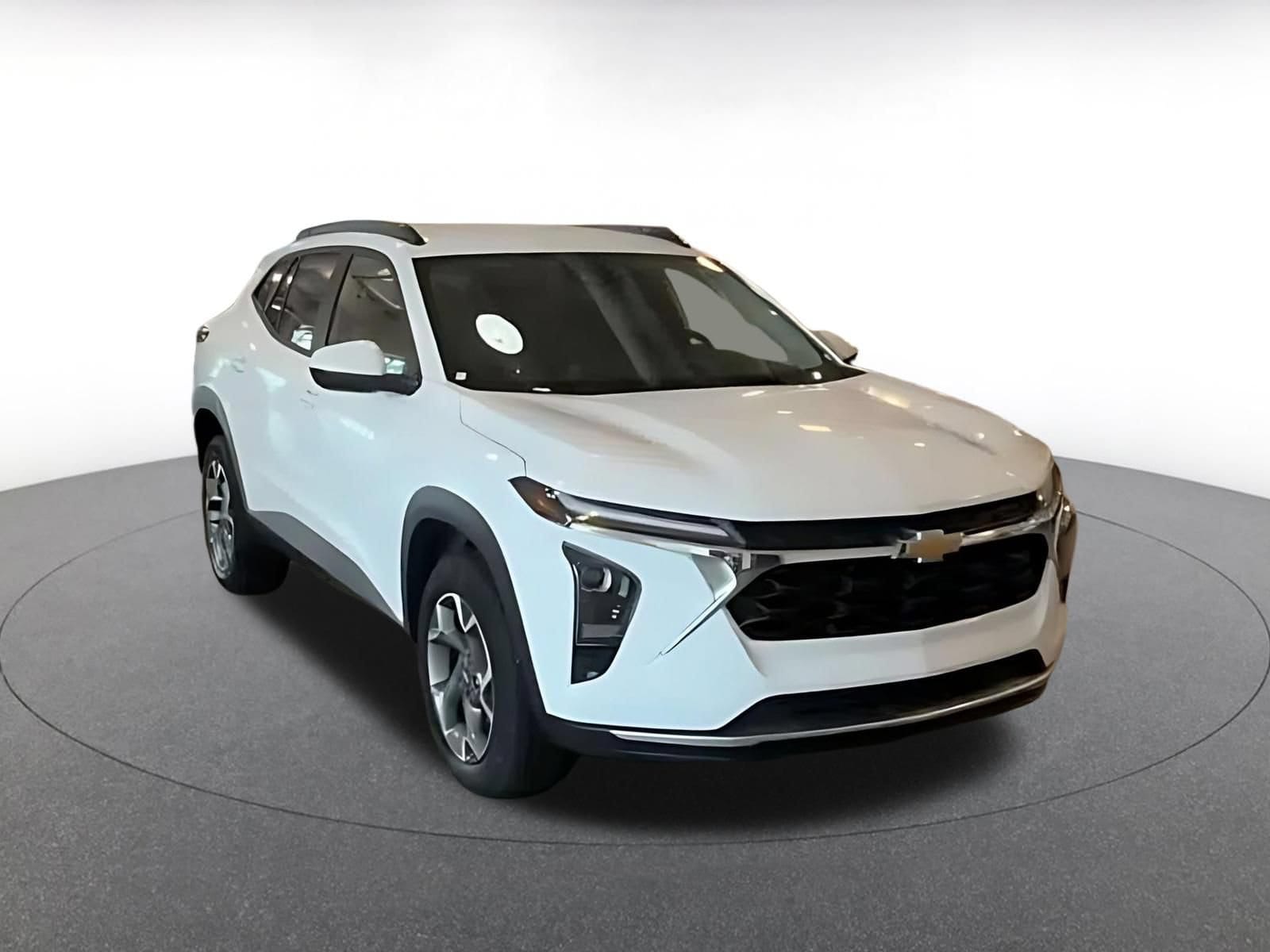 Thumbnail: 2025 Chevrolet Trax - 3