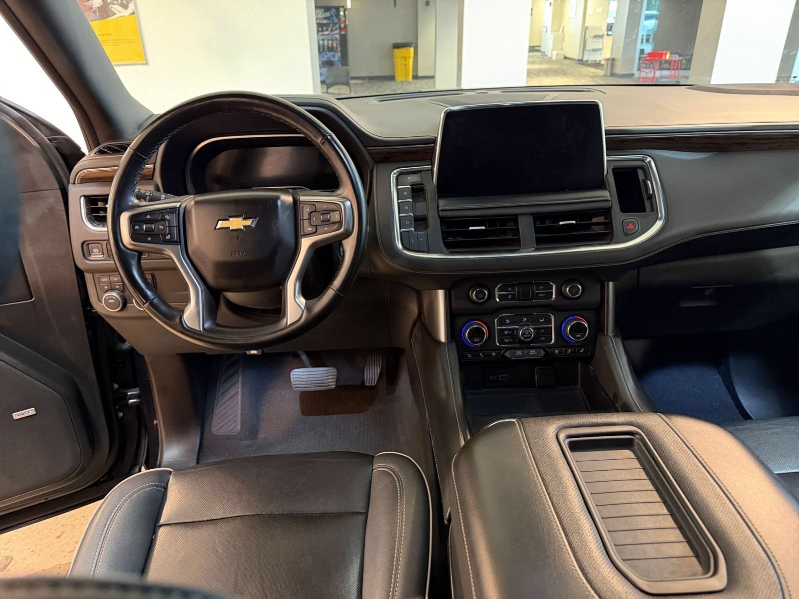 Thumbnail: 2023 Chevrolet Suburban - 35