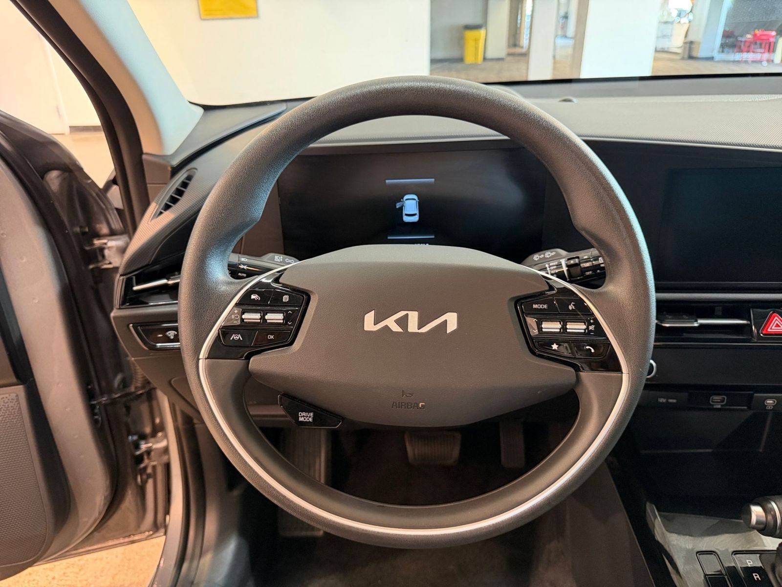 Thumbnail: 2026 Kia Niro - 27