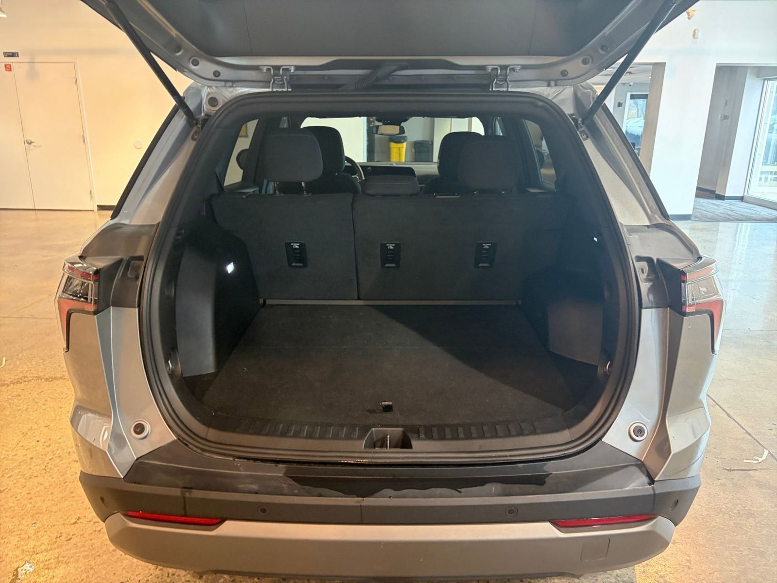 Thumbnail: 2025 Chevrolet Equinox - 30