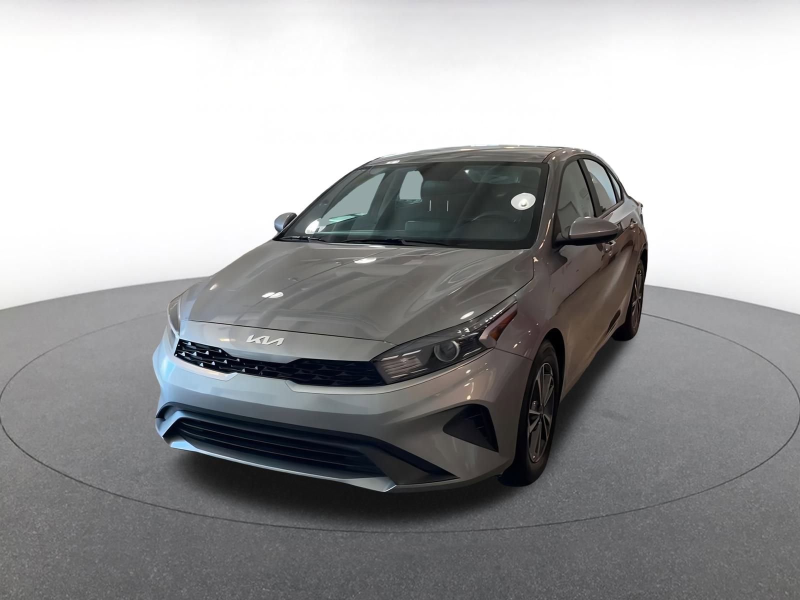Thumbnail: 2024 Kia Forte - 7