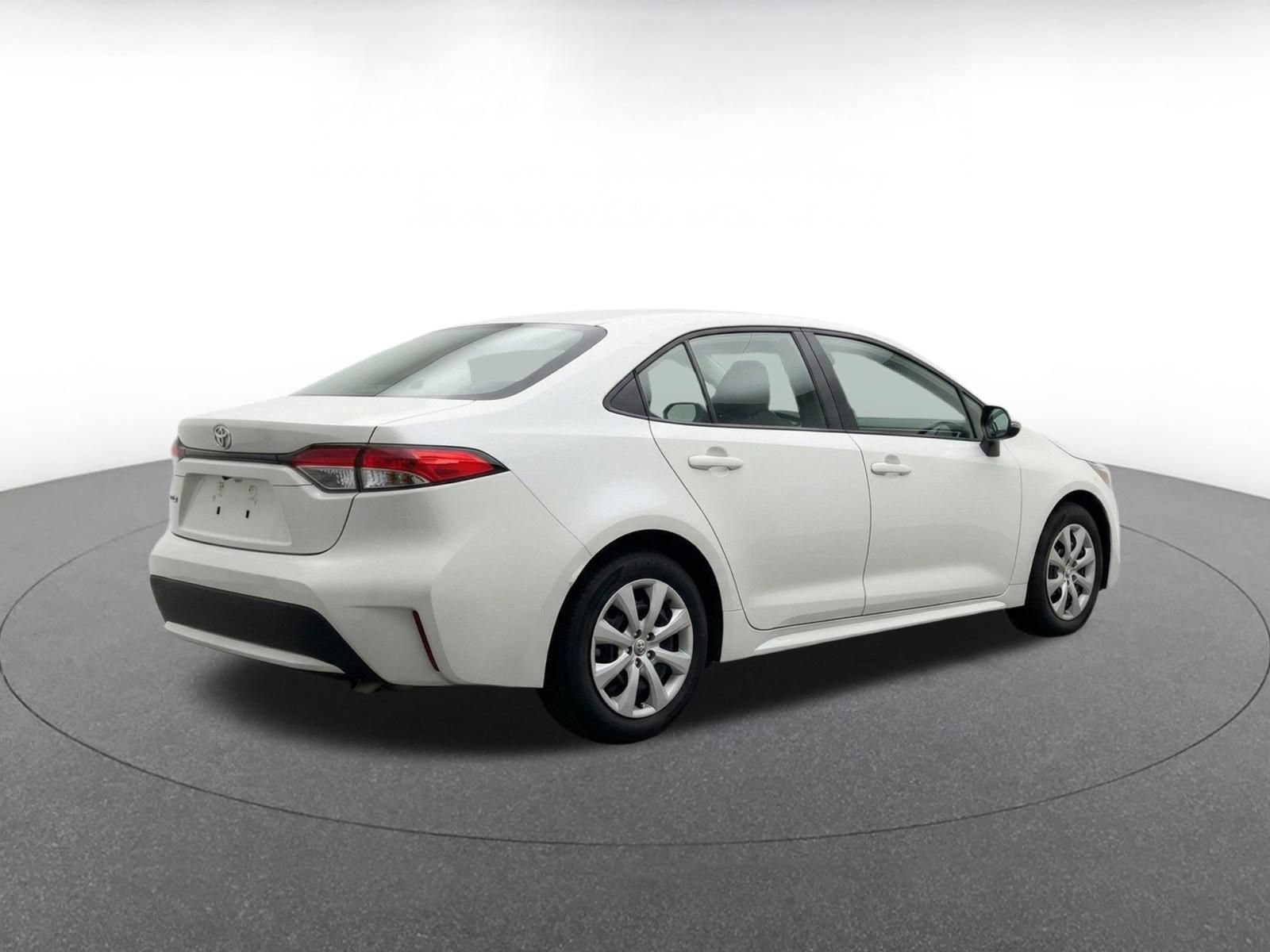 Thumbnail: 2025 Toyota Corolla - 9