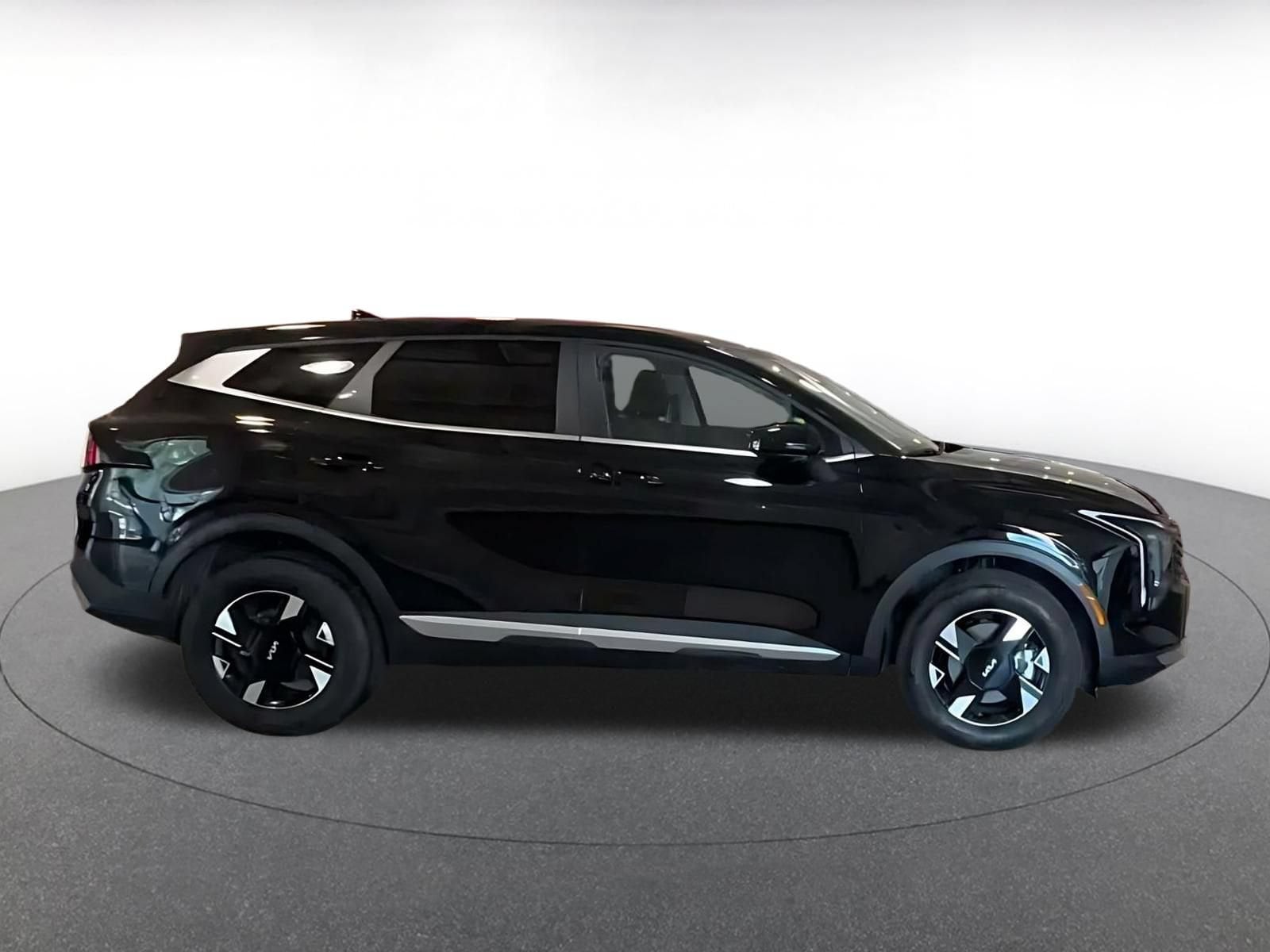 Thumbnail: 2026 Kia Sportage - 15